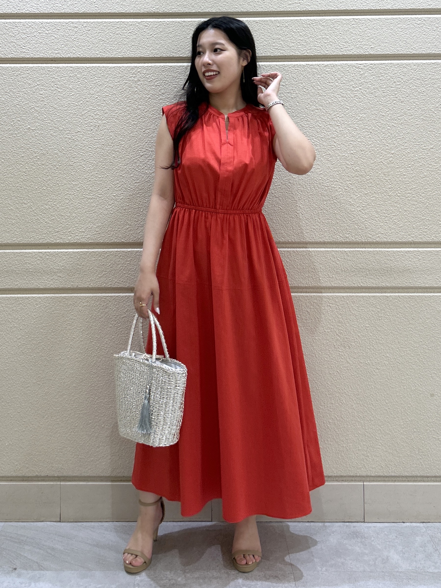 Momokaさんの「COUP DE CHANCE｜【洗える/涼しい】スタンドカラーワンピース」を使ったコーディネート