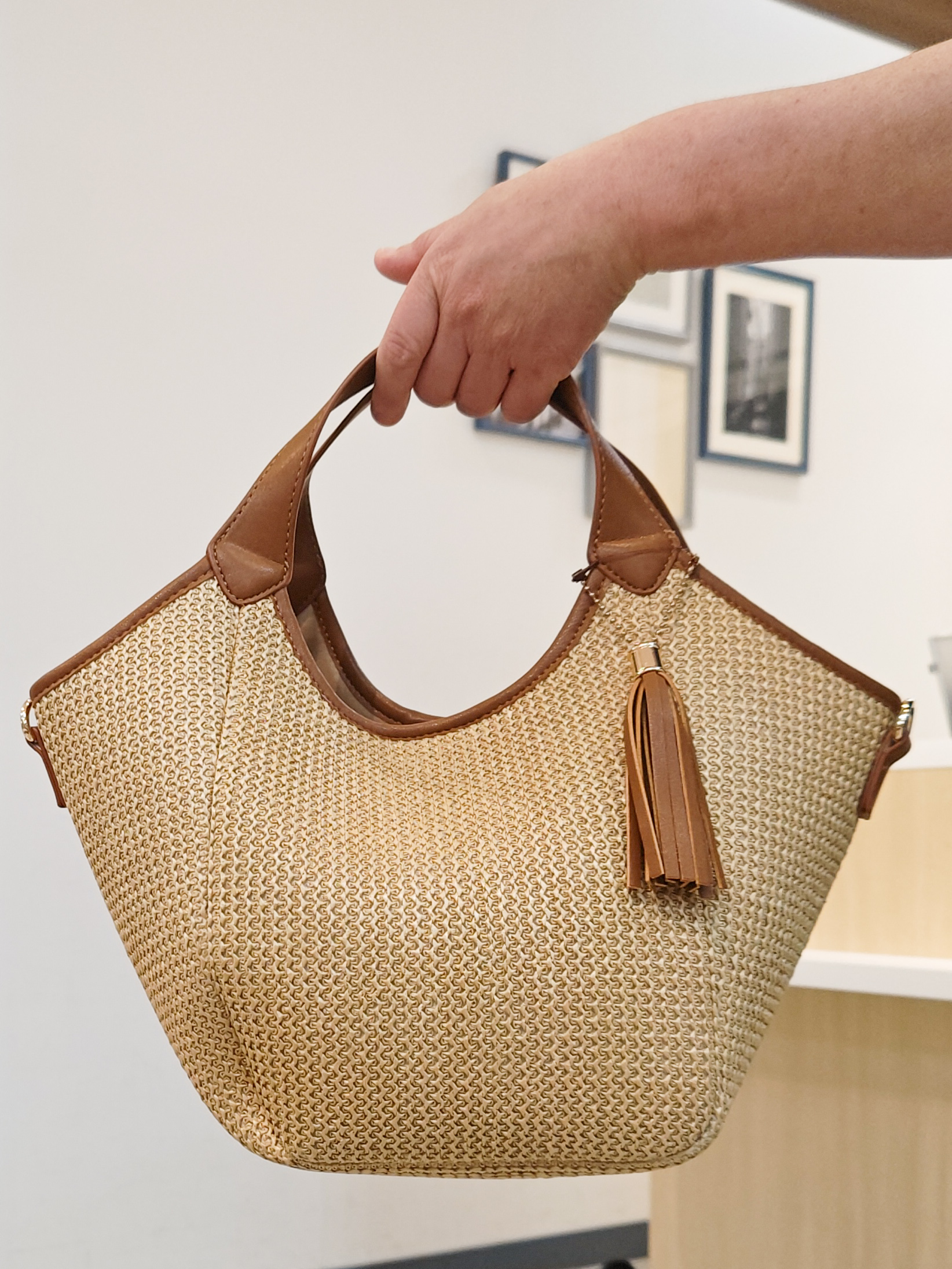 むぅポンさんの「grove｜【UVカット】体型カバー叶う、バックプリーツTシャツ」を使ったコーディネート