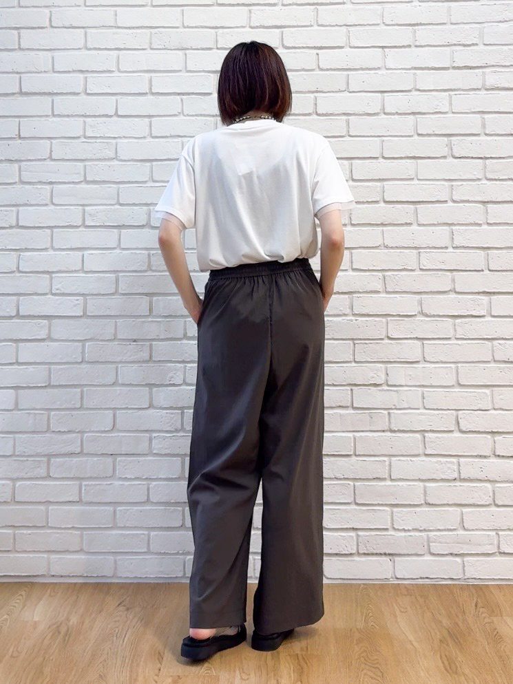 𝐜𝐡𝐢𝐤𝐚さんの「SHOO･LA･RUE｜【セットアップ可/S-LL】ライトオンスデニム 5分袖シャツ」を使ったコーディネート