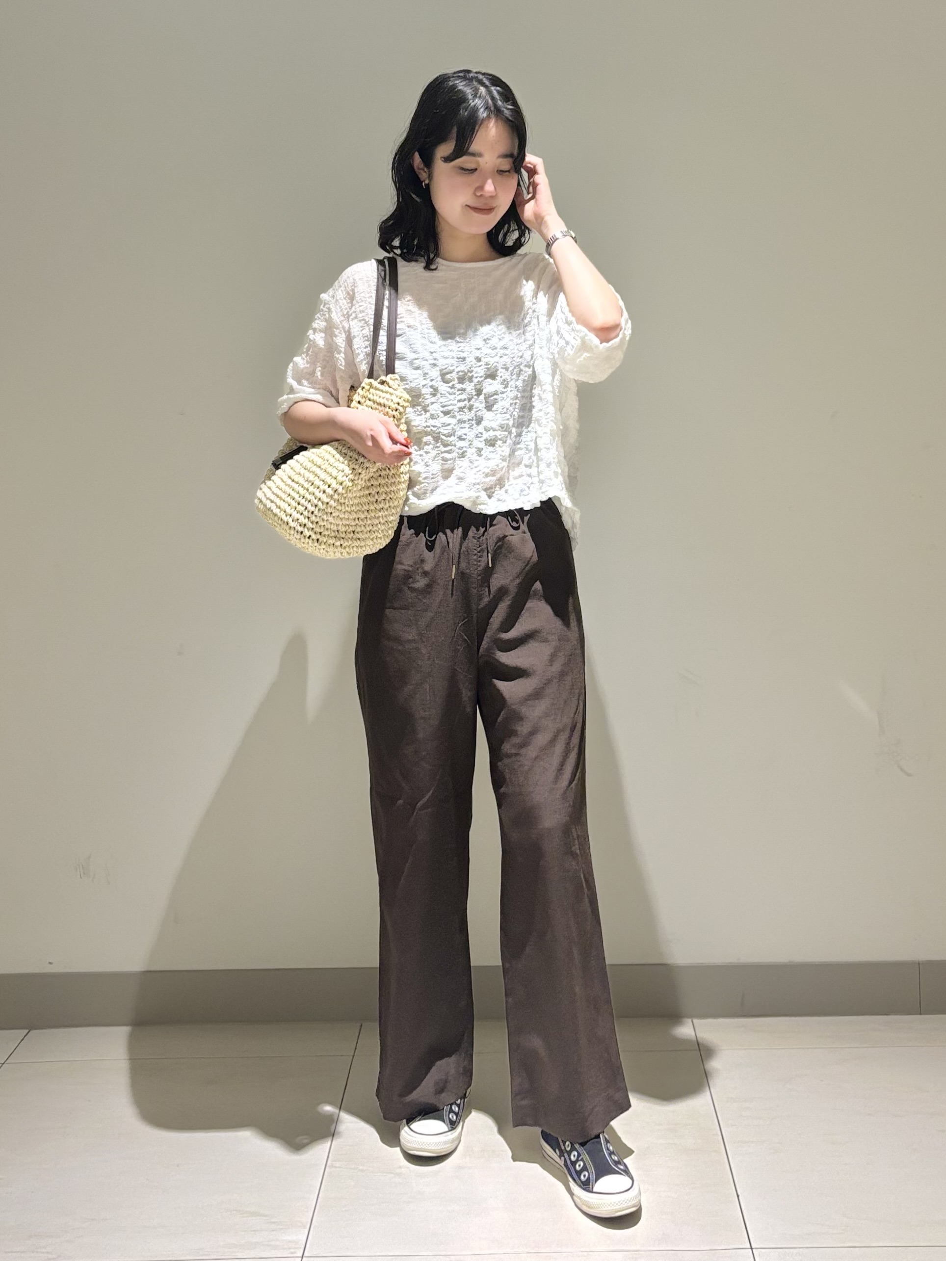 mayuさんの「Dessin｜【マシンウォッシャブル】エアリーシアー 5分袖プルオーバーシャツ」を使ったコーディネート