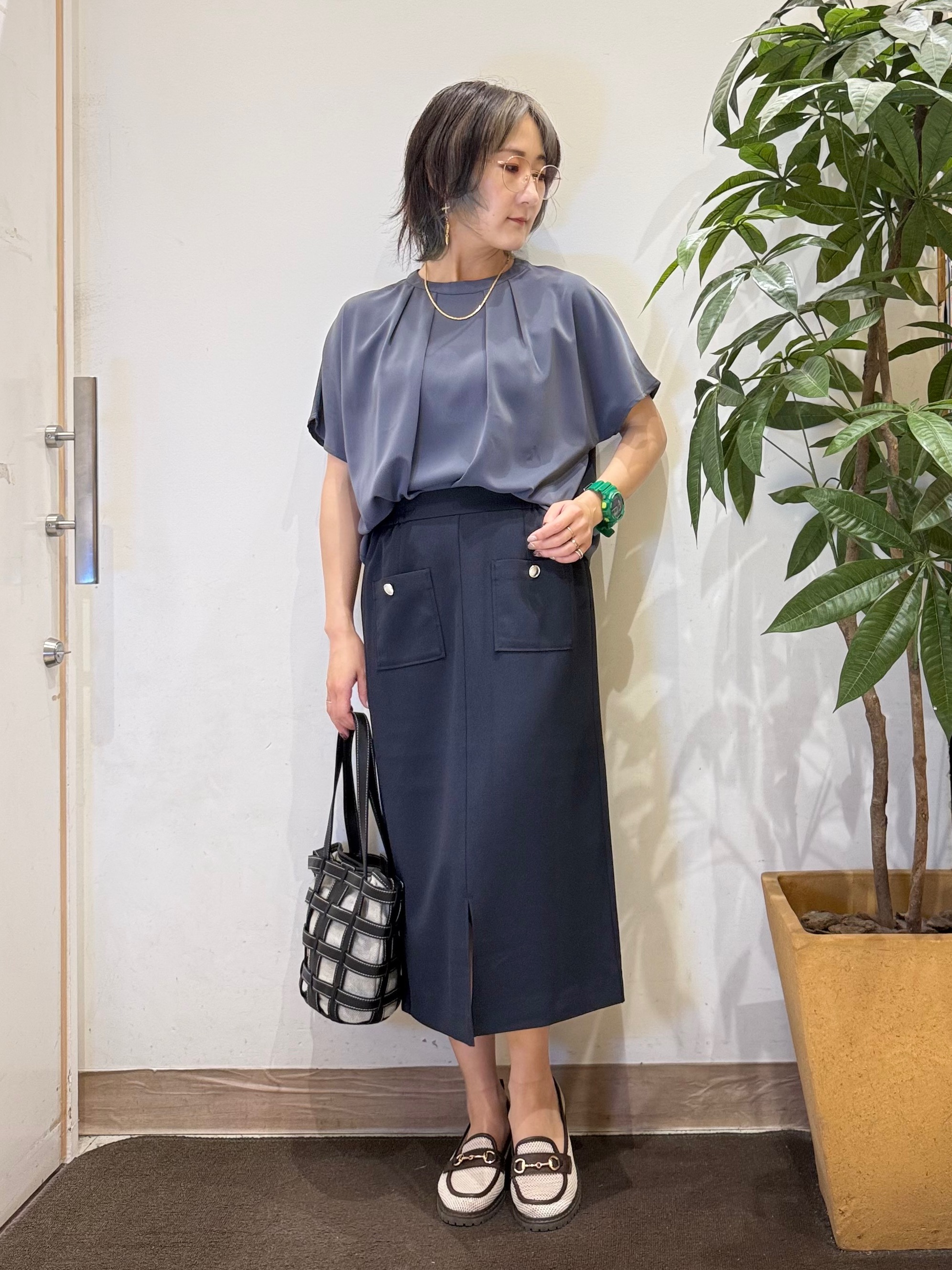 misakiさんの「SHOO･LA･RUE｜【UV/通勤】洗濯後しわになりにくい 上品配色ブラウス」を使ったコーディネート