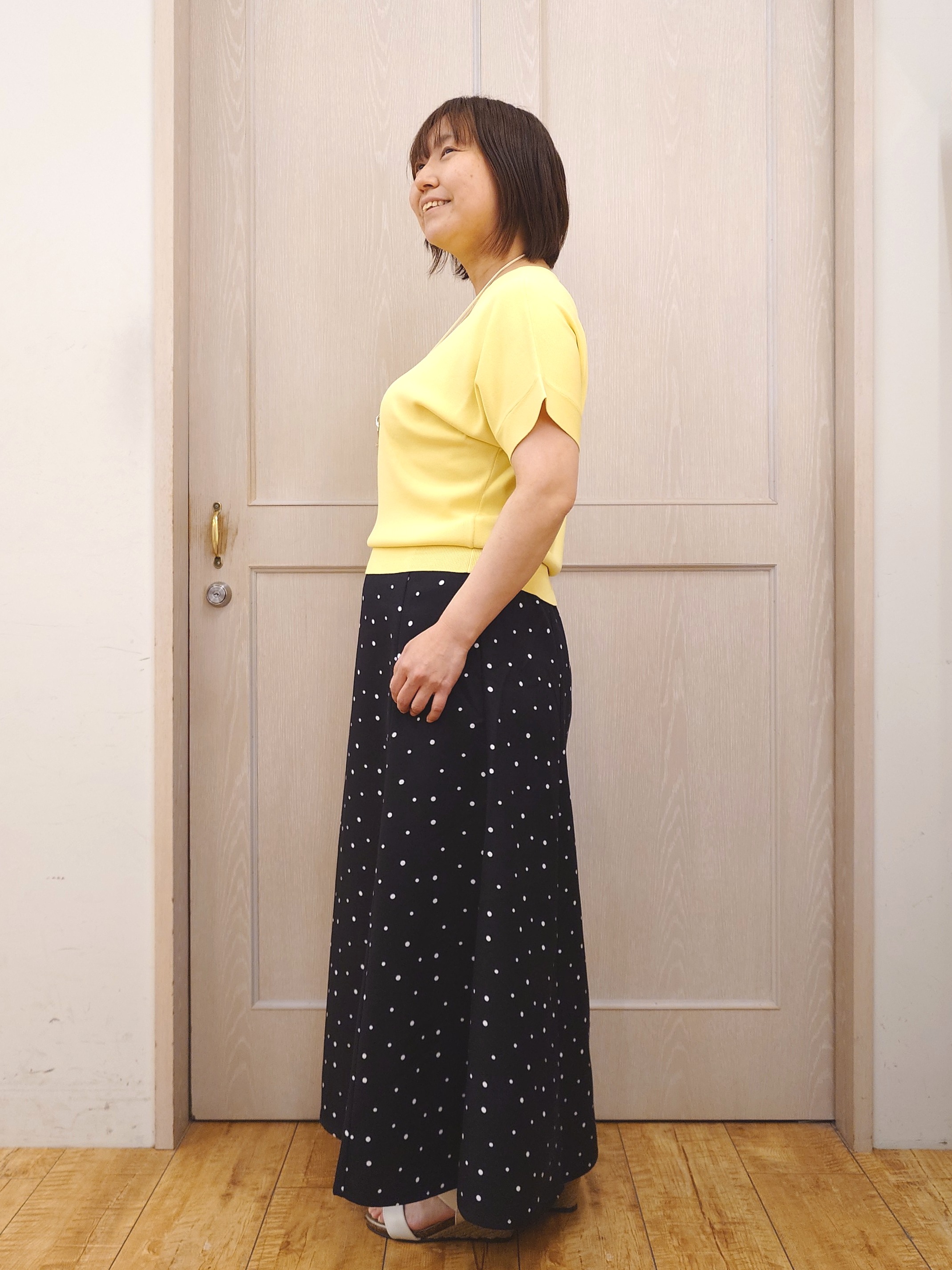 とろろさんの「SHOO･LA･RUE｜【毎日洗える/UV】二の腕隠れる さらっとドルマン半袖ニット」を使ったコーディネート