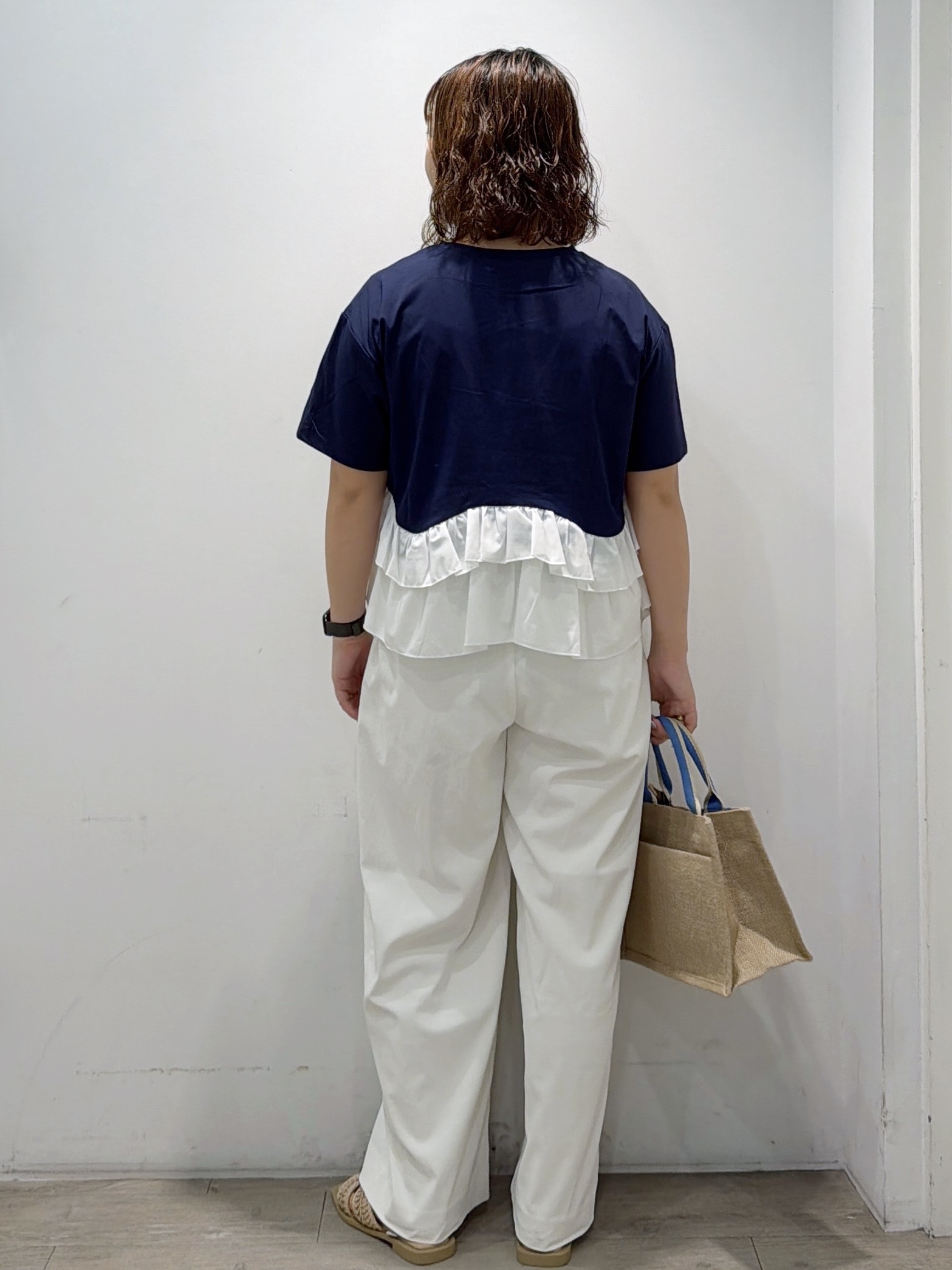 sumicaさんの「OPAQUE.CLIP｜裾フリルドッキングTシャツ【洗濯機OK】」を使ったコーディネート