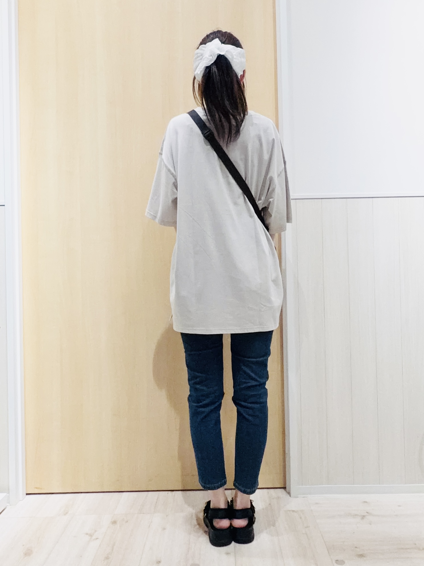 Naさんの「SHOO･LA･RUE｜【体型カバー】ゆるっとBIGアソートTシャツ」を使ったコーディネート