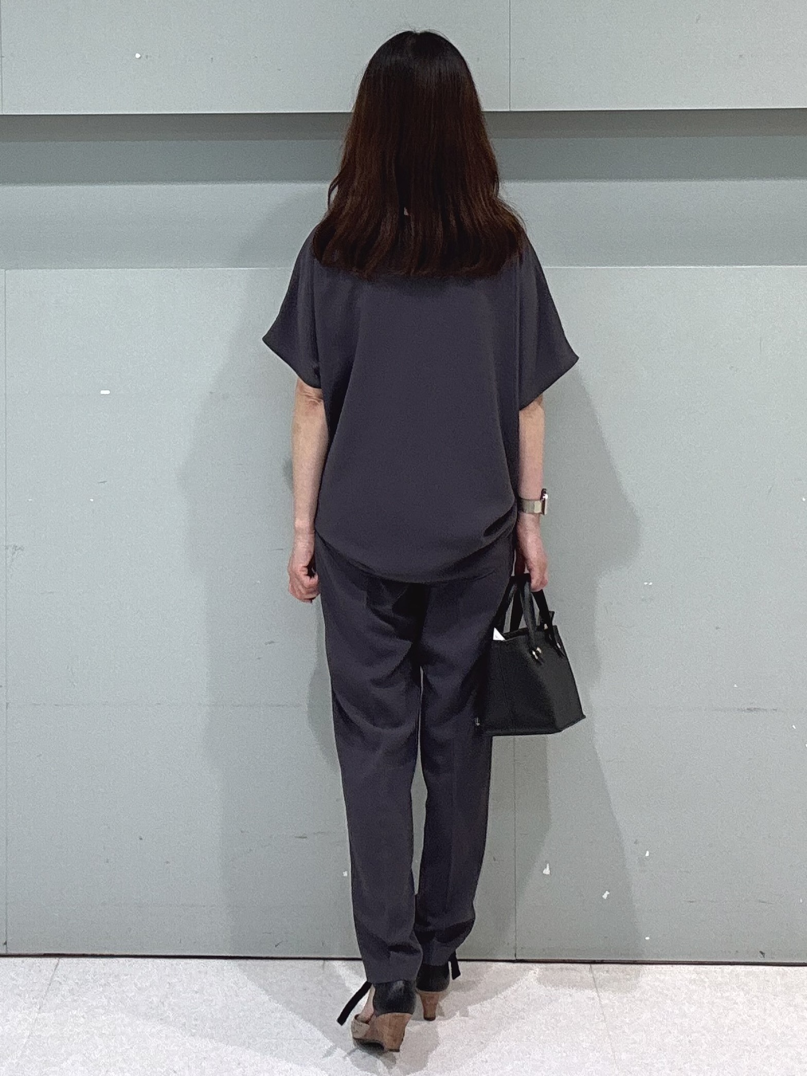 makiさんの「UNTITLED｜◆【9色展開/アンサンブル可】コットンクルーネックカーディガン」を使ったコーディネート