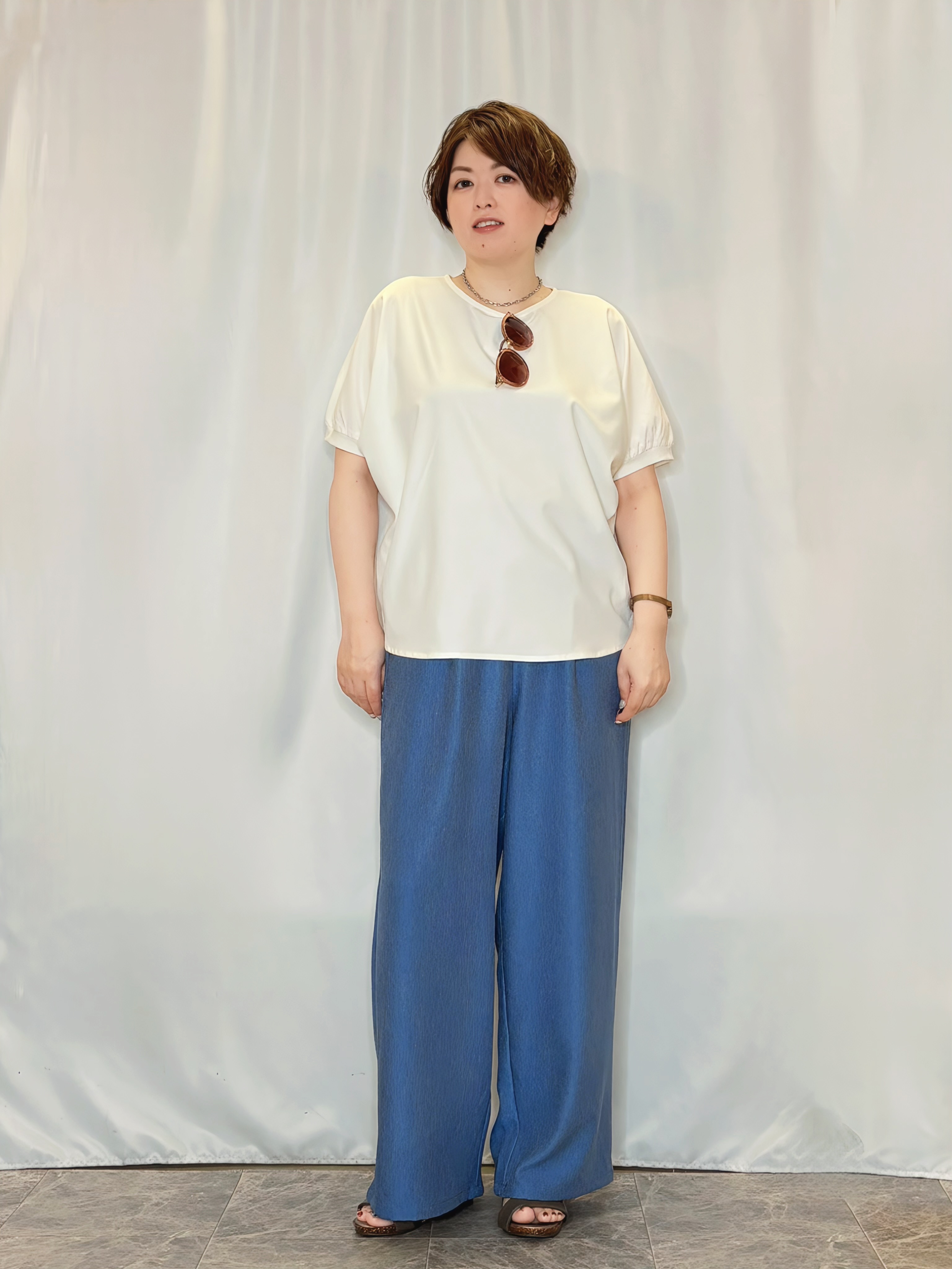 たみさんの「SHOO･LA･RUE｜【洗濯後しわになりにくい】インせず着られる さらっとタッチのドルマンブラウス」を使ったコーディネート