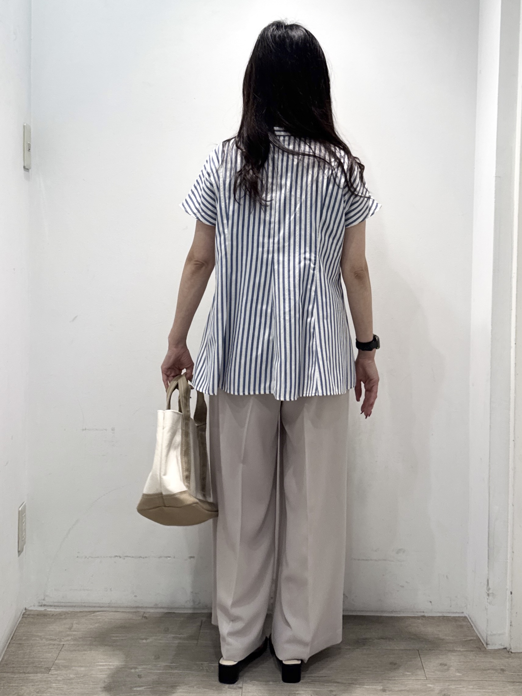 yuicciさんの「OPAQUE.CLIP｜フレンチペプラムブラウス【イージーアイロン／洗濯機OK】」を使ったコーディネート