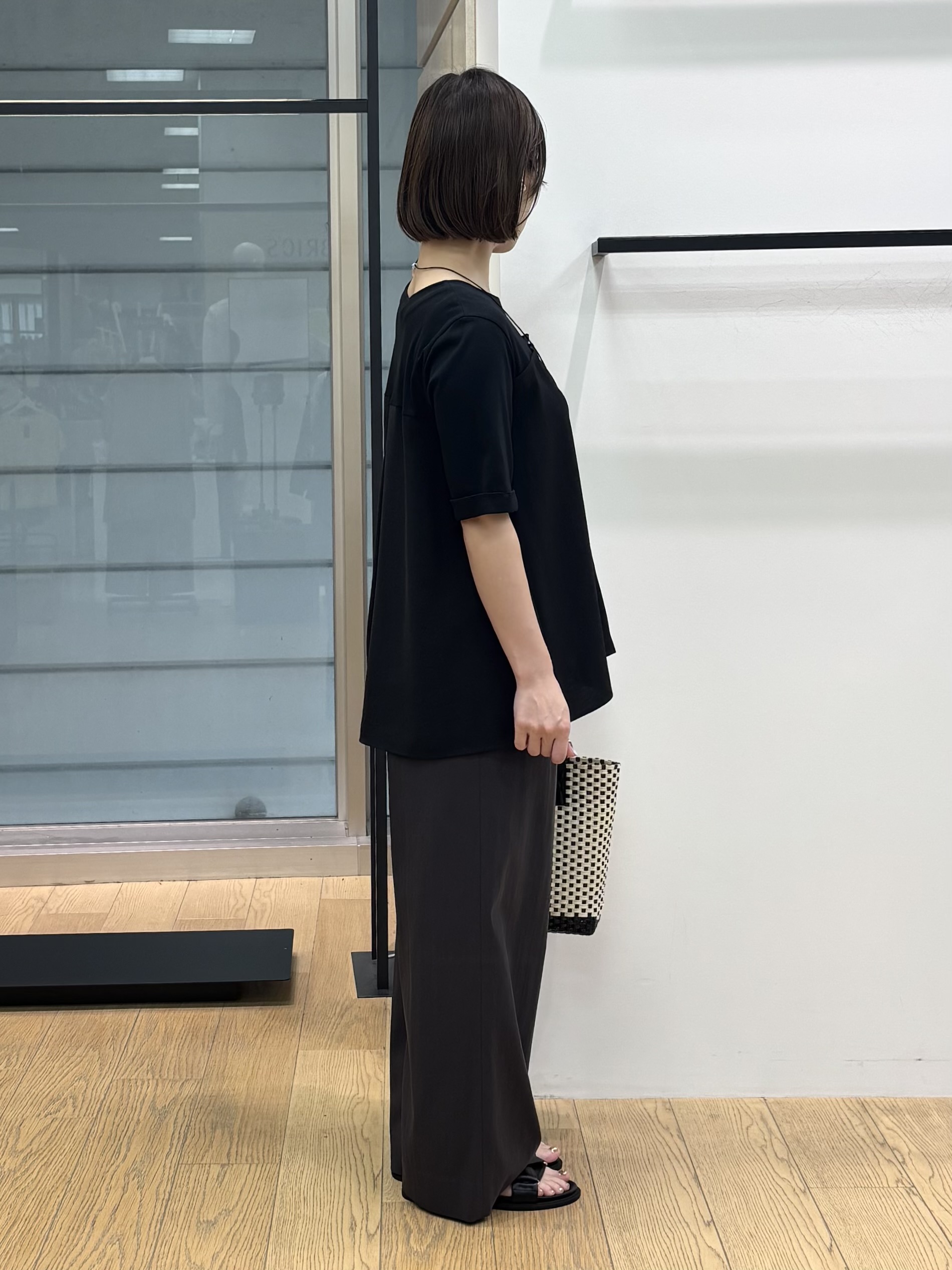 asamiさんの「INDIVI｜【着る日傘／SETUP可能】ビスチェレイヤード風トップス」を使ったコーディネート