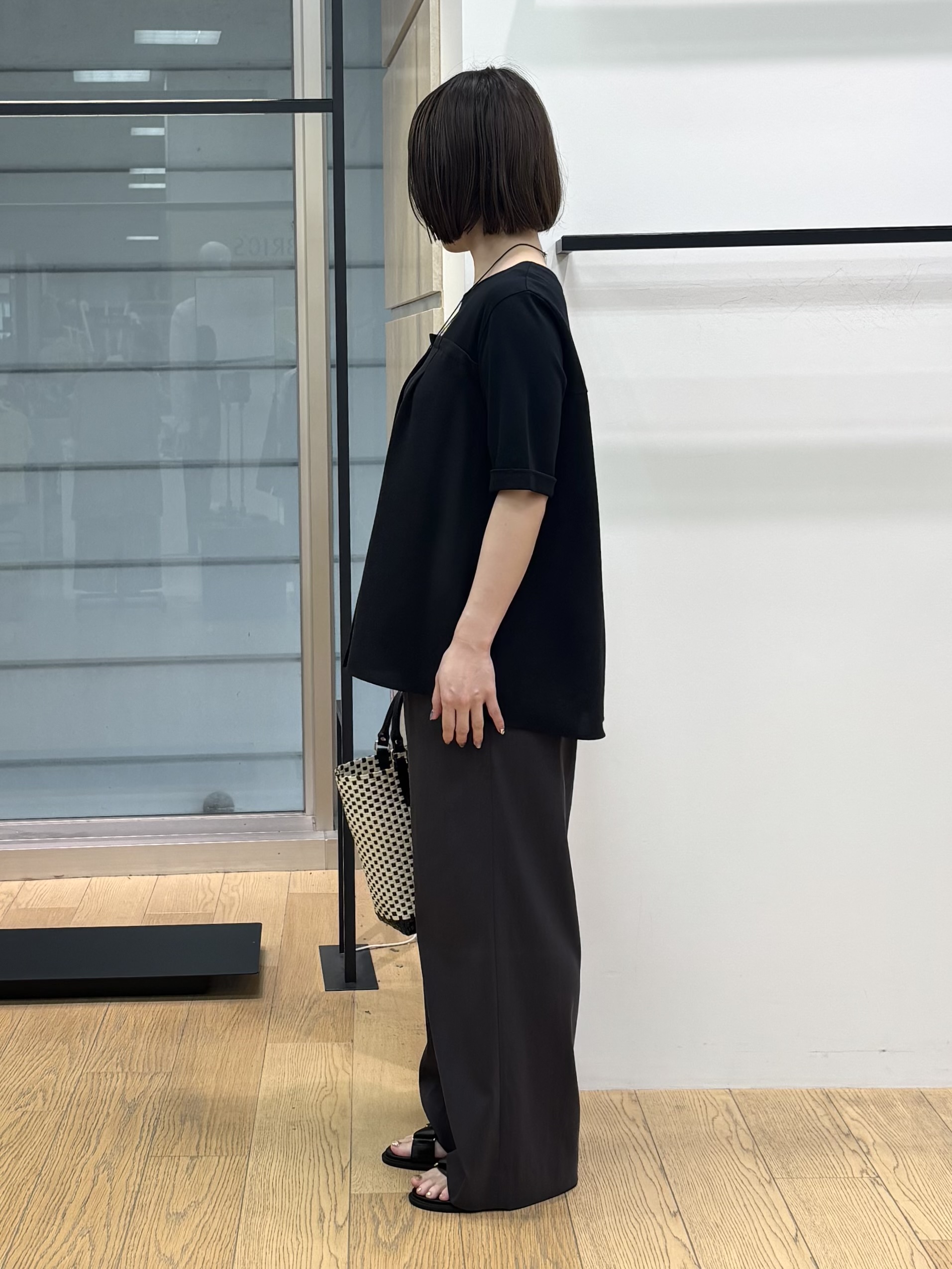 asamiさんの「INDIVI｜【着る日傘／SETUP可能】ビスチェレイヤード風トップス」を使ったコーディネート