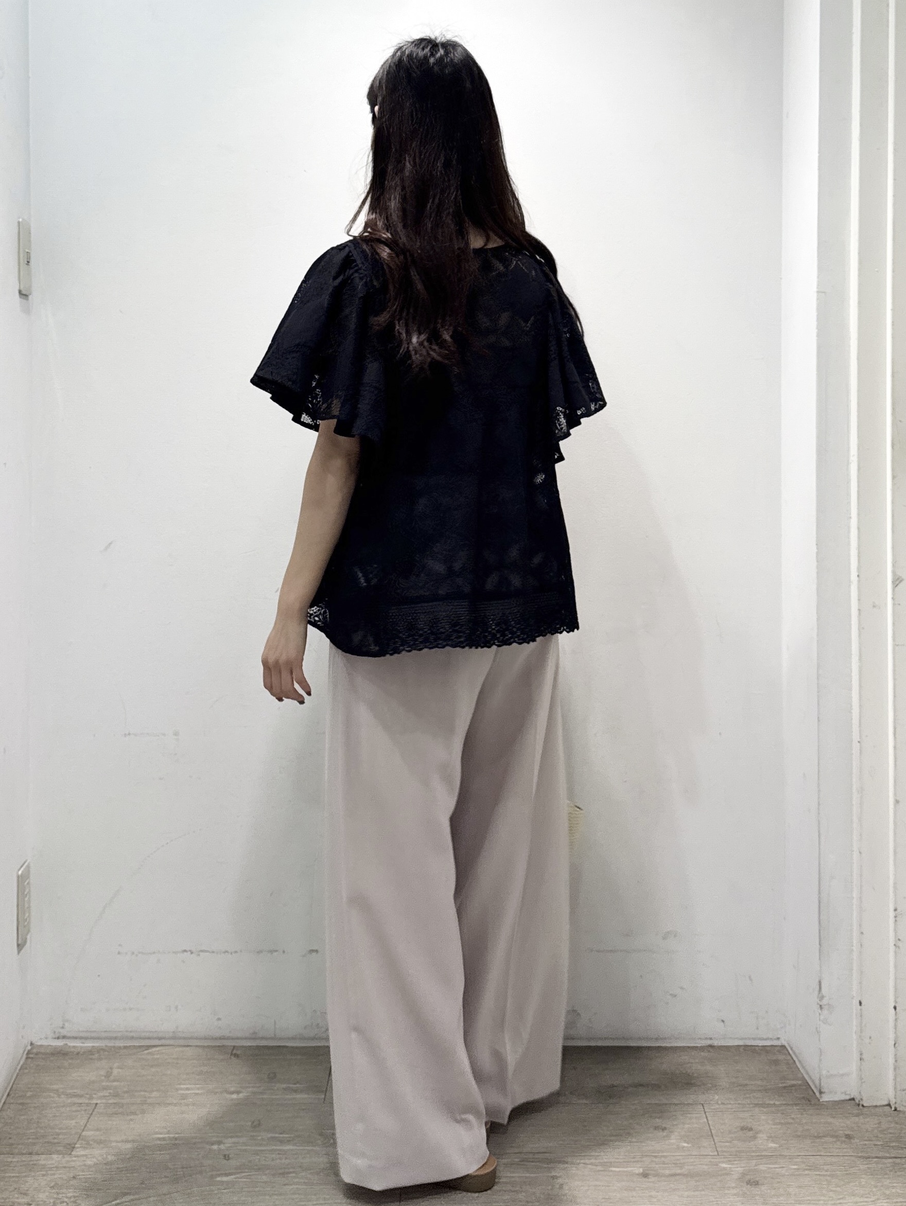 yuicciさんの「OPAQUE.CLIP｜レースフレアスリーブブラウス【洗濯機OK】」を使ったコーディネート