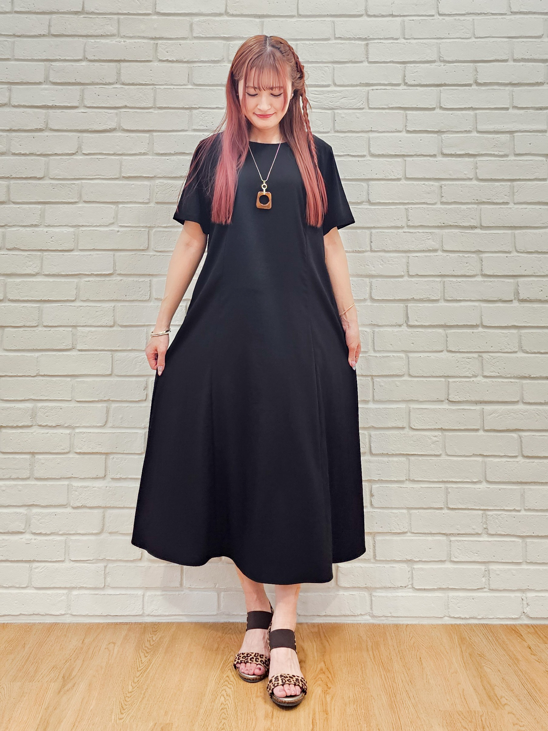 ゆゆさんの「SHOO･LA･RUE｜【S-LL/洗濯機可/セットアップ可】軽凛(かろりん) 切替ワンピース」を使ったコーディネート
