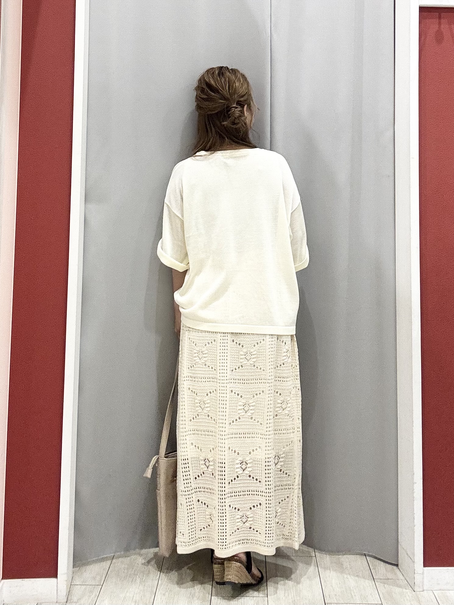 shioさんの「SHOO･LA･RUE｜【体型カバー】ふんわり質感 やわらかこなれシアーシャツ」を使ったコーディネート