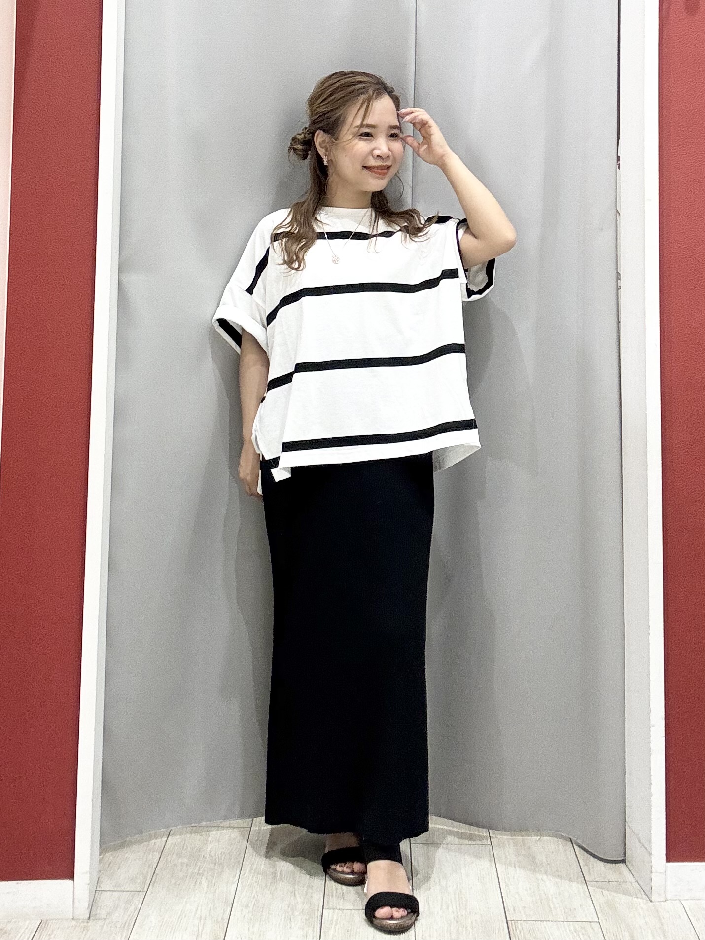 shioさんの「SHOO･LA･RUE｜【S-LL】涼しげで爽やか 太ボーダー斜め切り替えTシャツ」を使ったコーディネート