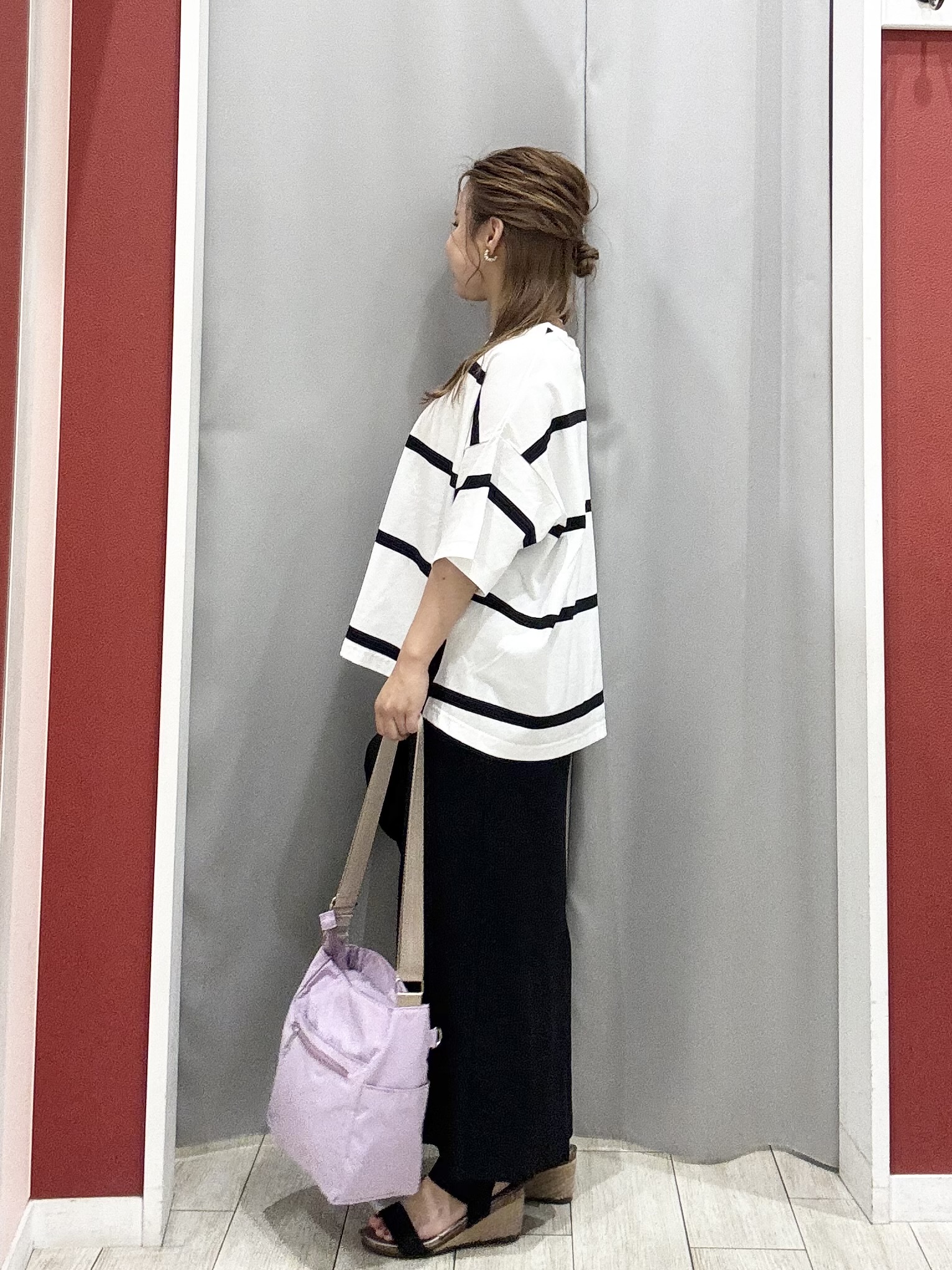 shioさんの「SHOO･LA･RUE｜【S-LL】涼しげで爽やか 太ボーダー斜め切り替えTシャツ」を使ったコーディネート
