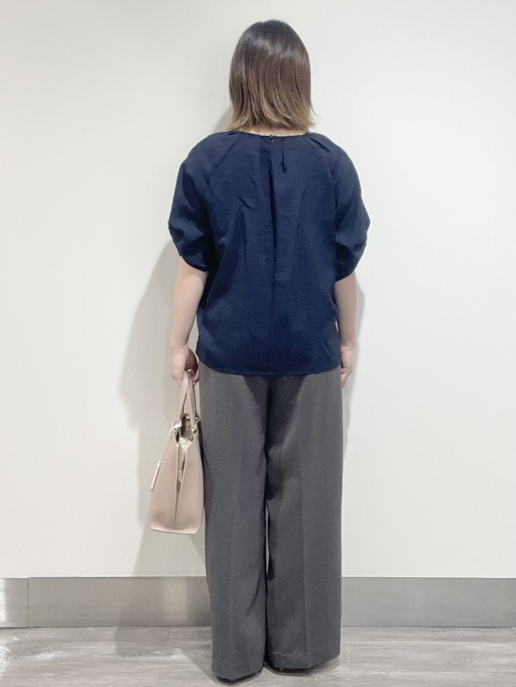 こじさんの「OPAQUE.CLIP｜【接触冷感／吸水速乾】リネンライク タックスリーブブラウス《セットアップ対応／洗濯機OK》」を使ったコーディネート