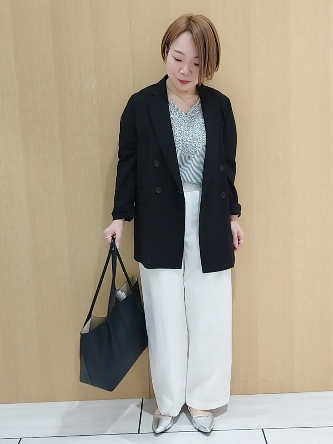 s u g iさんの「UNTITLED｜◆【セットアップ可/接触冷感/通気性】ドライシアーダブルジャケット」を使ったコーディネート