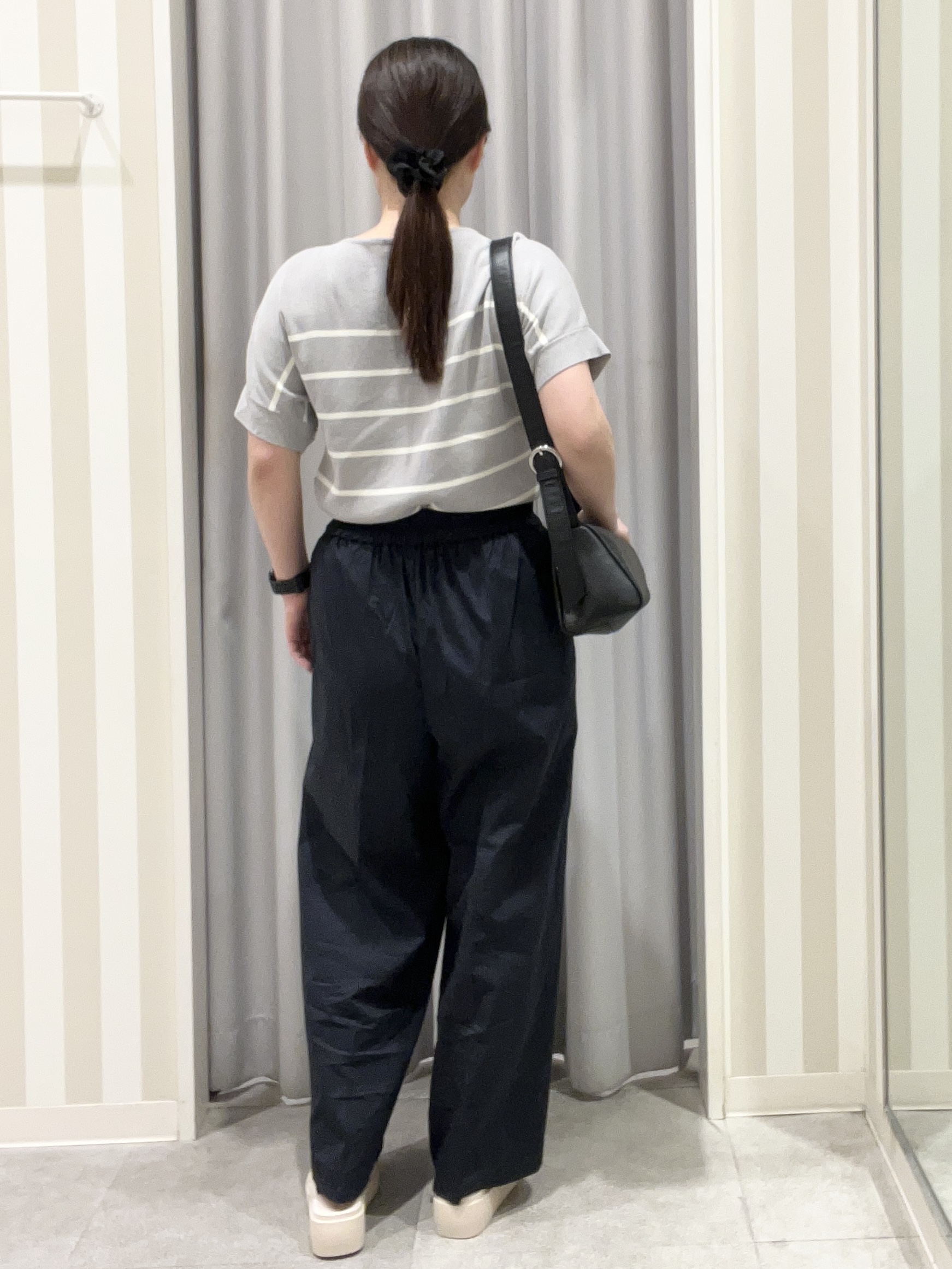 もーりぃさんの「SHOO･LA･RUE｜【毎日洗える/UV】二の腕隠れる さらっとドルマン半袖ニット」を使ったコーディネート