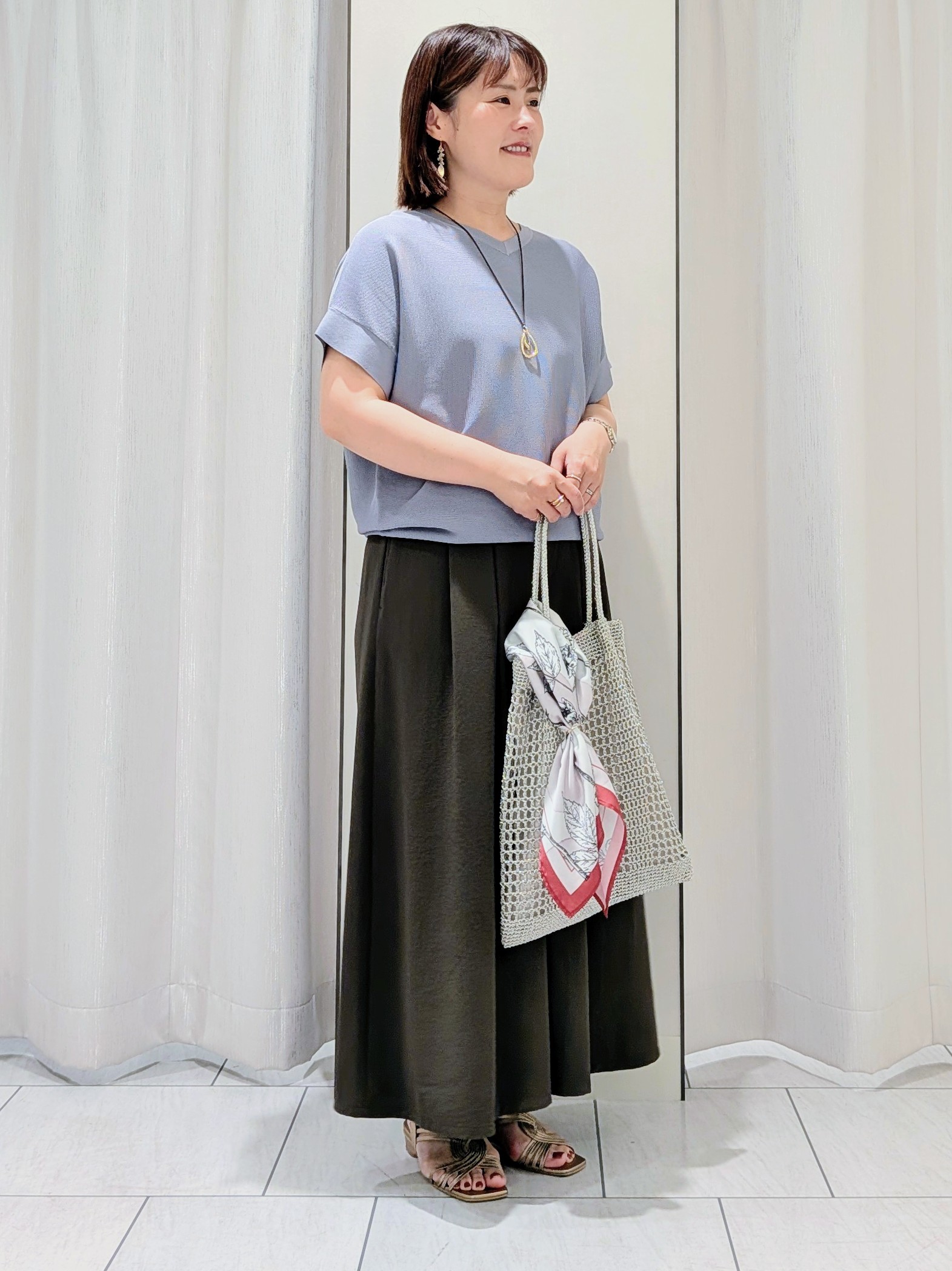 Onumaさんの「UNTITLED｜【11色展開/体型カバー】前後2WAYフレンチスリーブニット」を使ったコーディネート