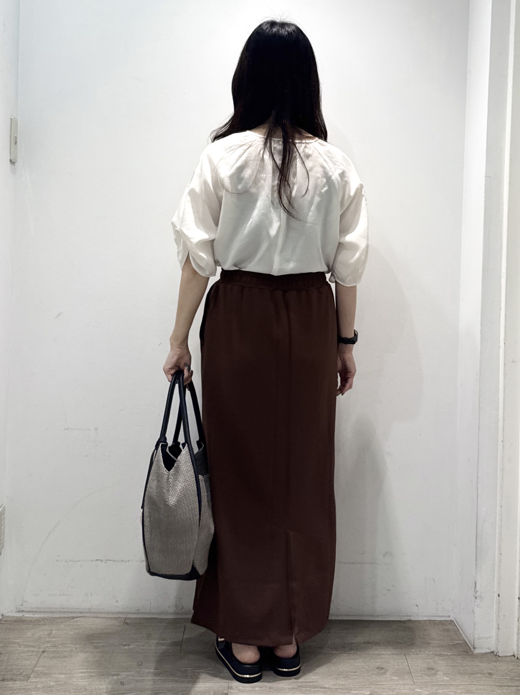 yuicciさんの「OPAQUE.CLIP｜【接触冷感／吸水速乾】リネンライク タックスリーブブラウス《セットアップ対応／洗濯機OK》」を使ったコーディネート