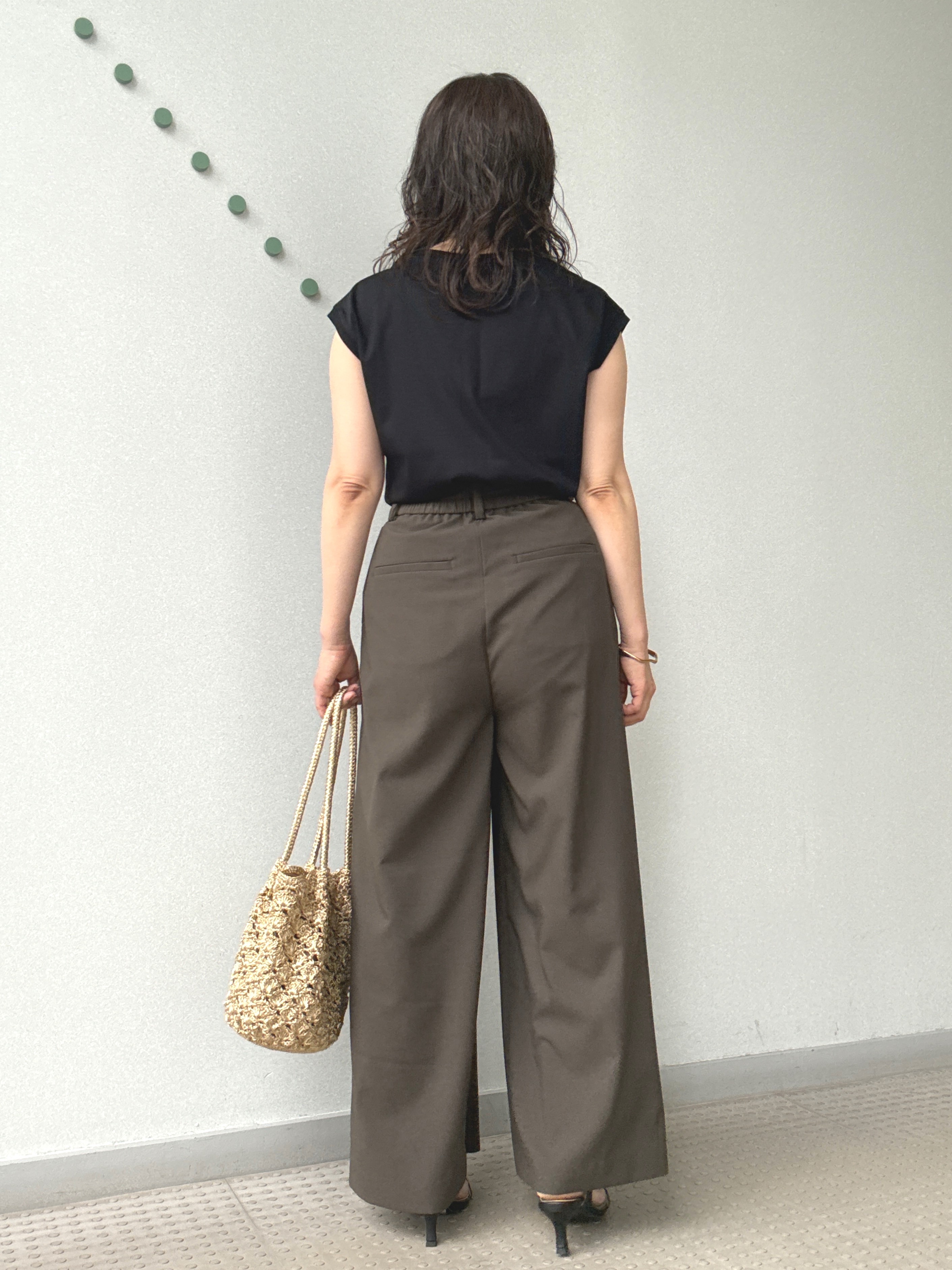 kawamuraさんの「DRESSTERIOR｜【接触冷感】イージーケアー クールタッチ ワイドパンツ」を使ったコーディネート