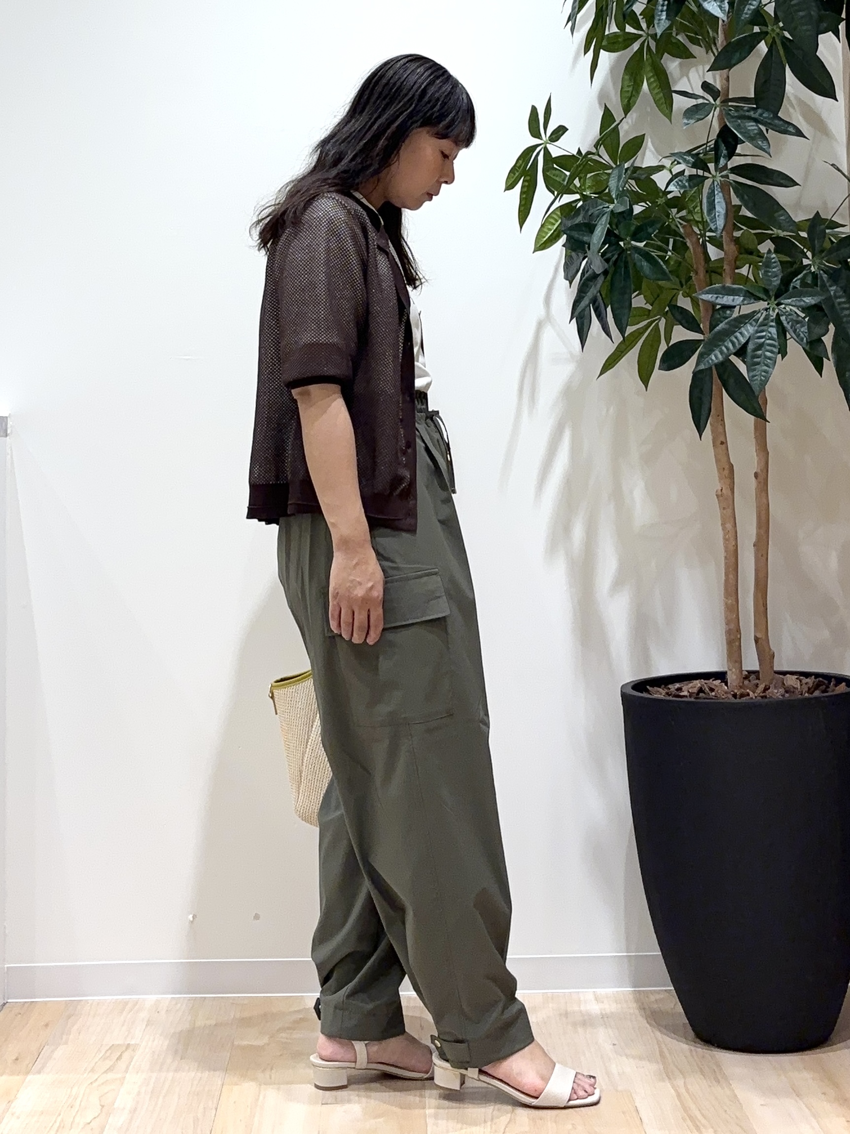 miraiさんの「grove｜【洗える】透けない、大人のメッシュカーディガン」を使ったコーディネート