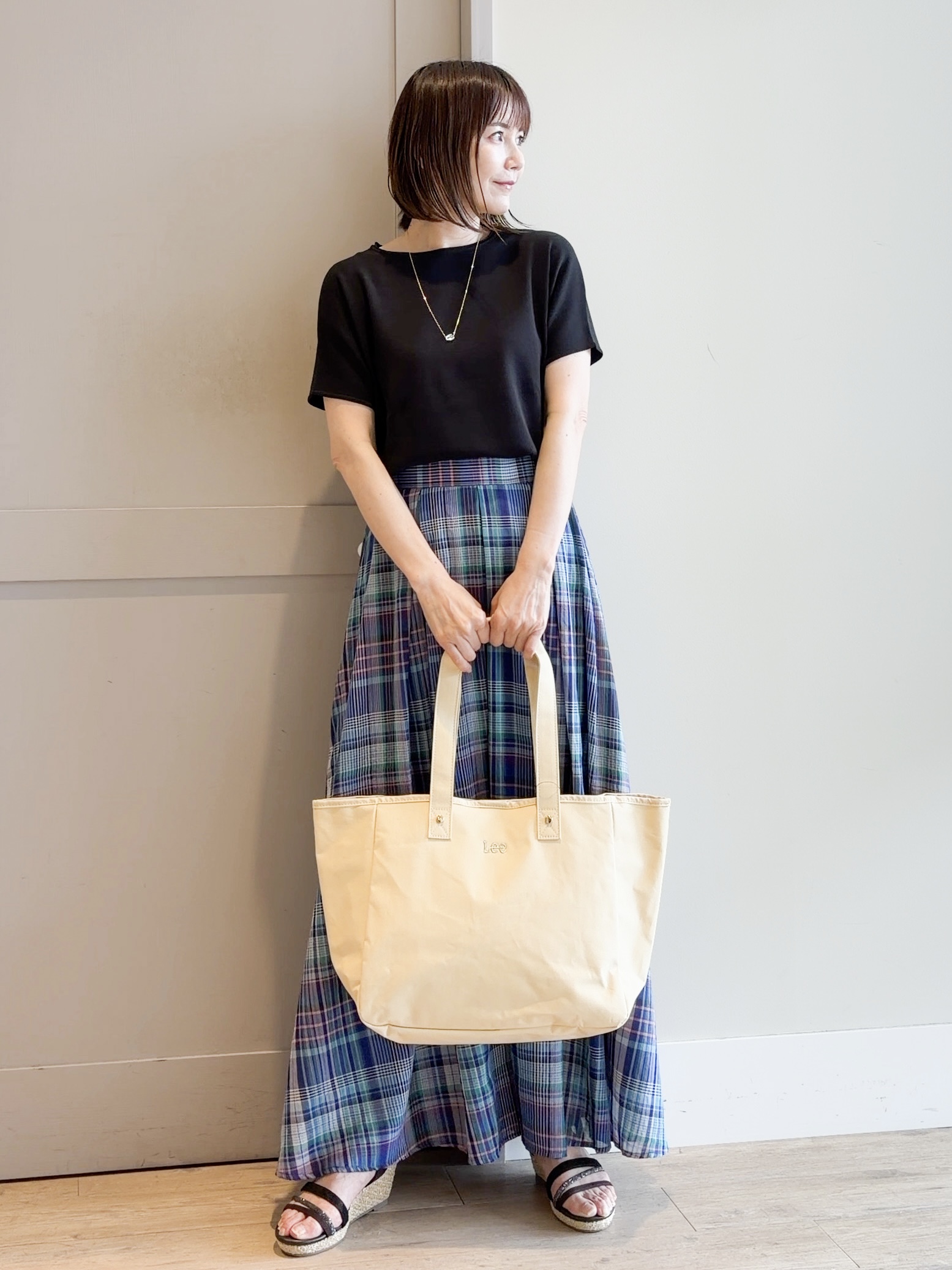 yamakoさんの「grove｜【シリーズ累計36万枚！名品ニット】やわらかドライタッチ ドルマンニット」を使ったコーディネート