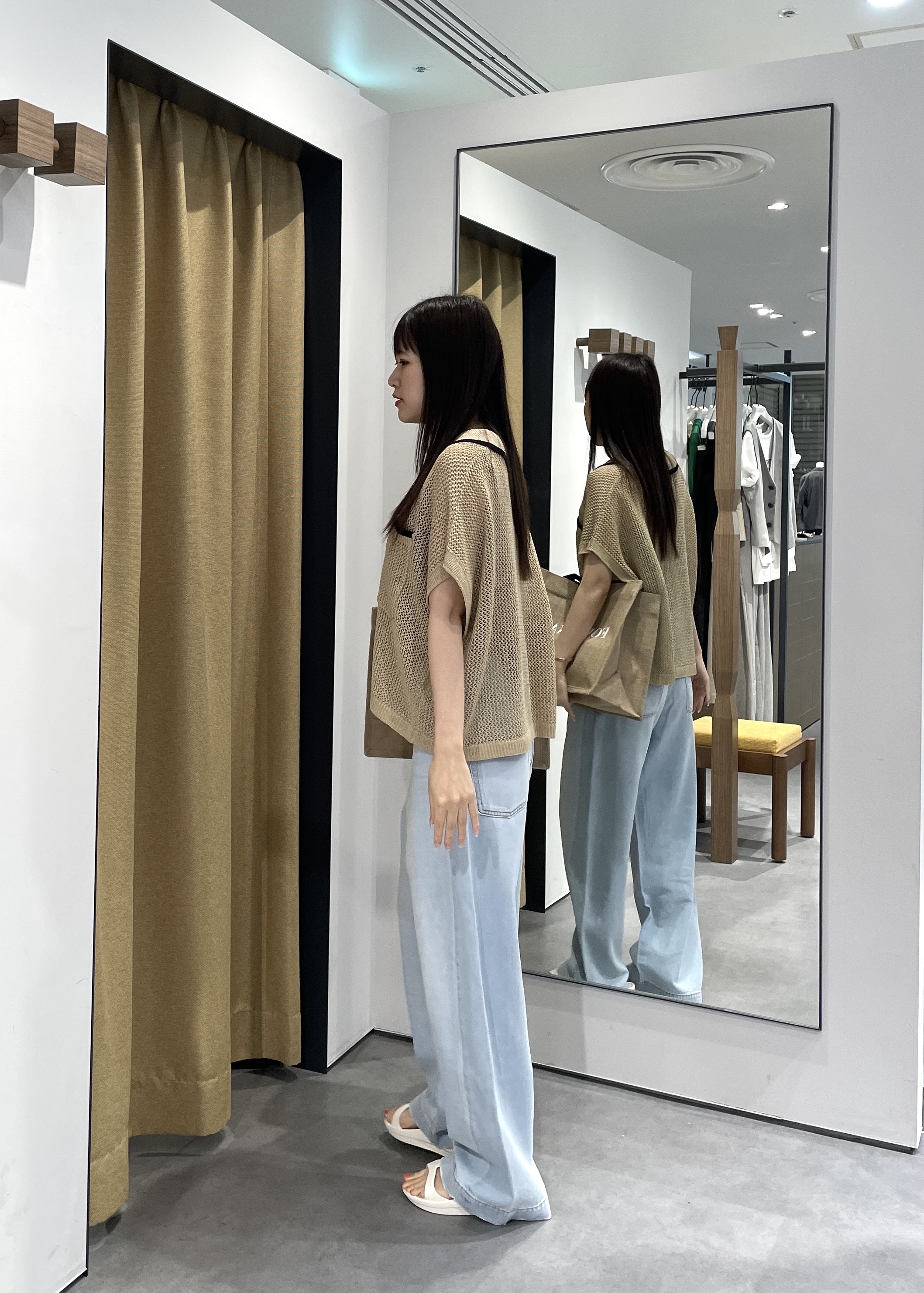 Renoさんの「INDIVI｜メッシュポロドルマンニット」を使ったコーディネート
