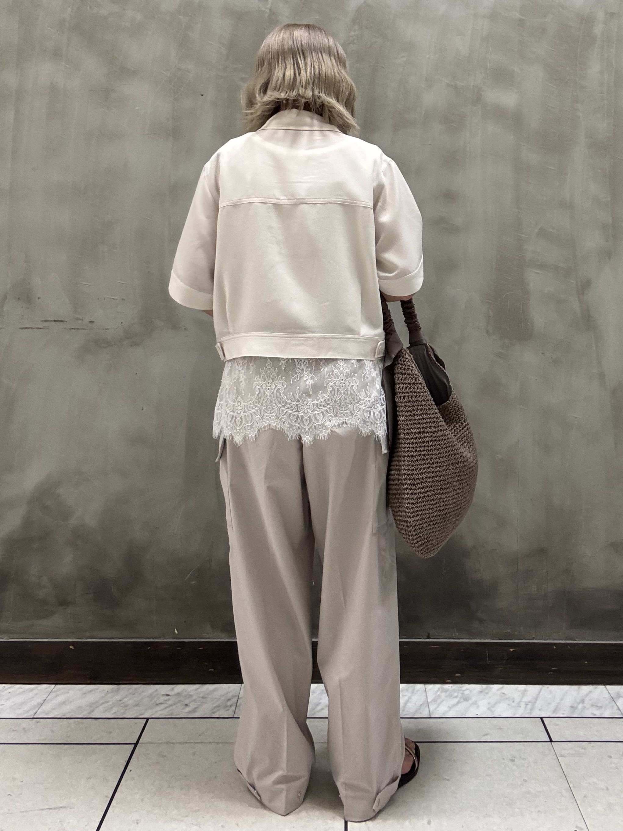 minaさんの「grove｜【吸水速乾・通気性・洗える】衿付きハーフジャケット」を使ったコーディネート