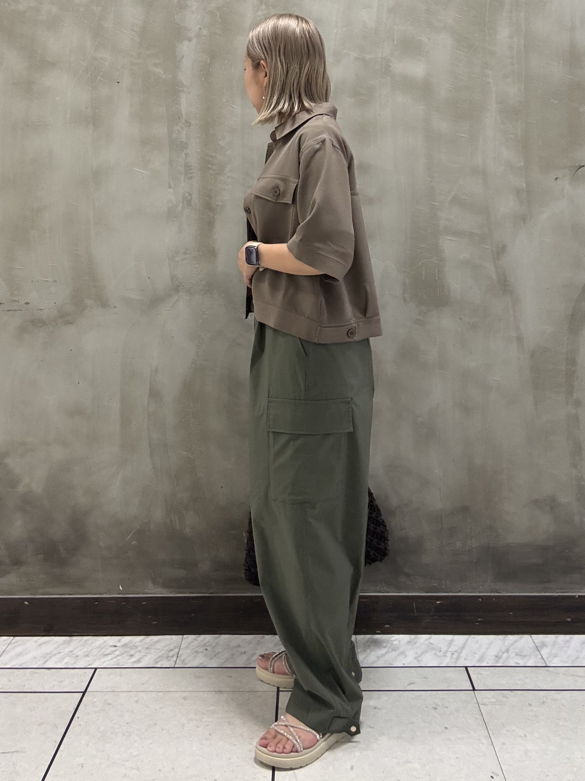 minaさんの「grove｜【吸水速乾・通気性・洗える】衿付きハーフジャケット」を使ったコーディネート