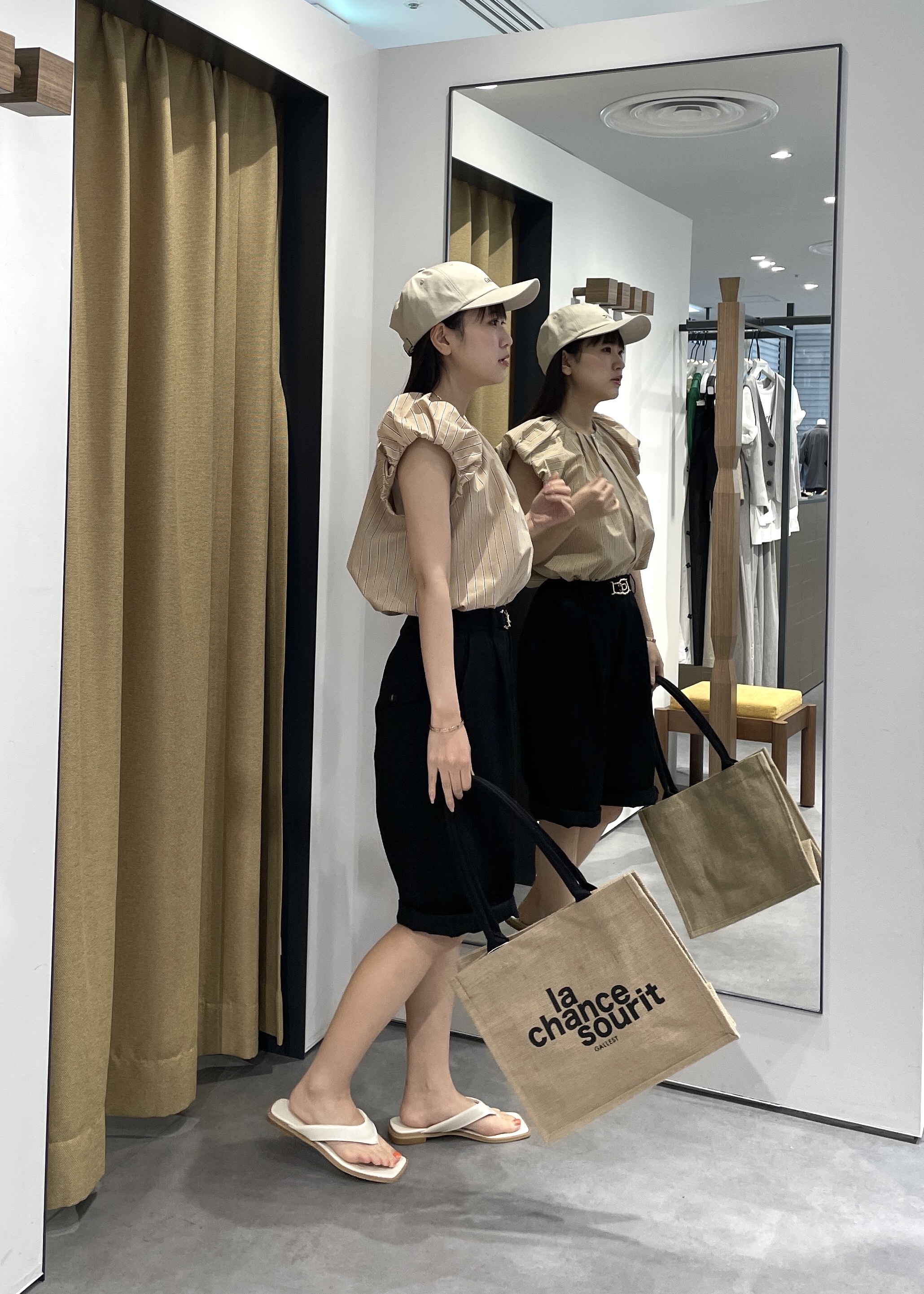 Renoさんの「INDIVI｜タイプライターパフショルシャツ」を使ったコーディネート