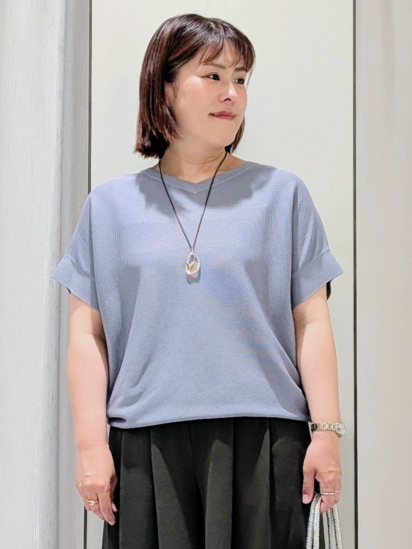Onumaさんの「UNTITLED｜【11色展開/体型カバー】前後2WAYフレンチスリーブニット」を使ったコーディネート
