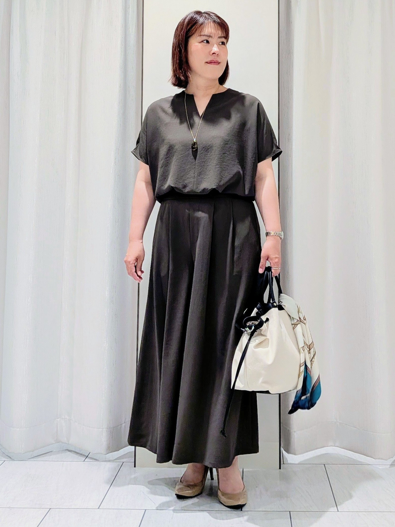 Onumaさんの「UNTITLED｜【11色展開/体型カバー】前後2WAYフレンチスリーブニット」を使ったコーディネート