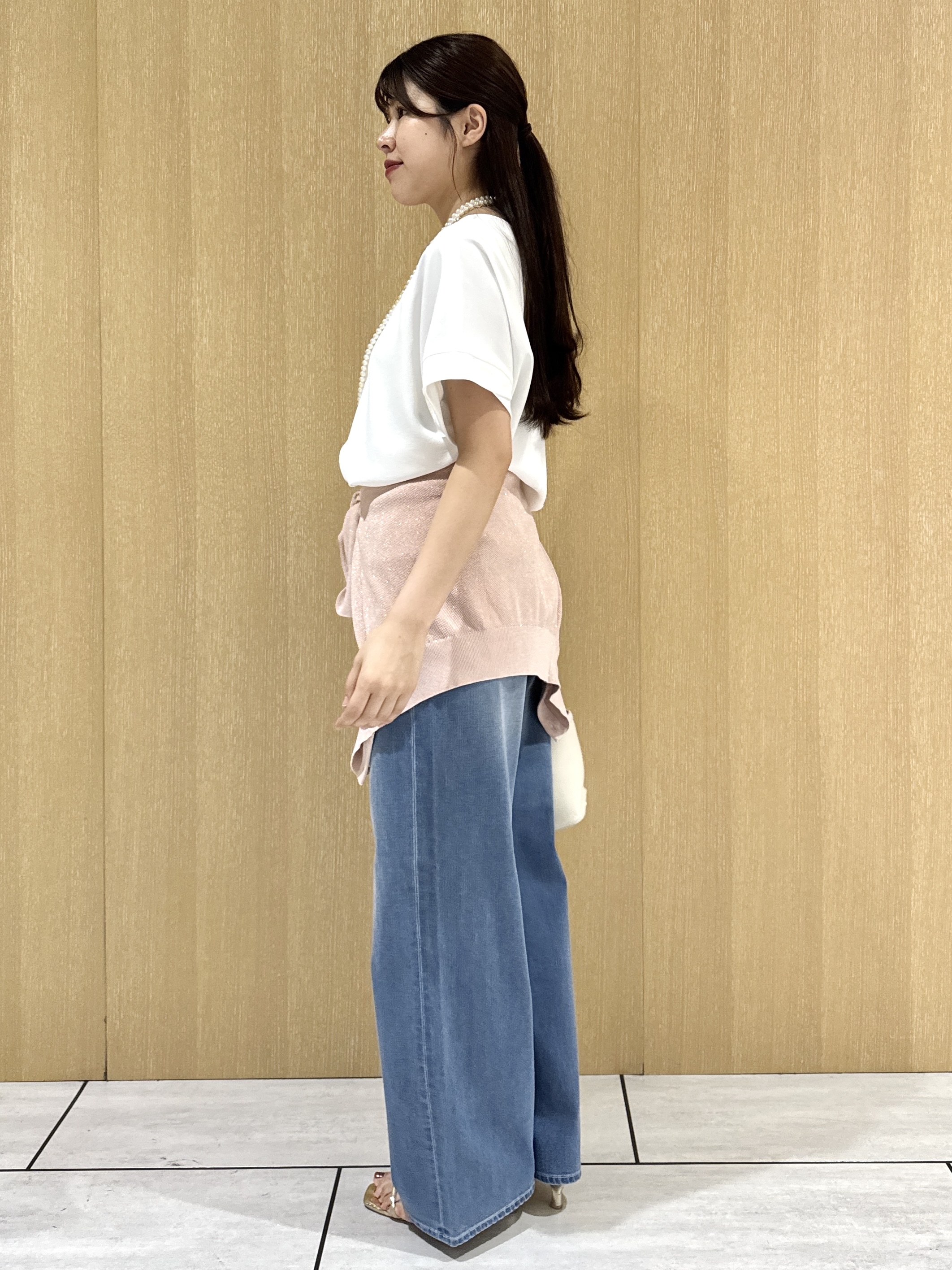 nanaさんの「UNTITLED｜【セットアップ可/UVカット/前後2WAY】リラクシーフレンチスリーブブラウス」を使ったコーディネート