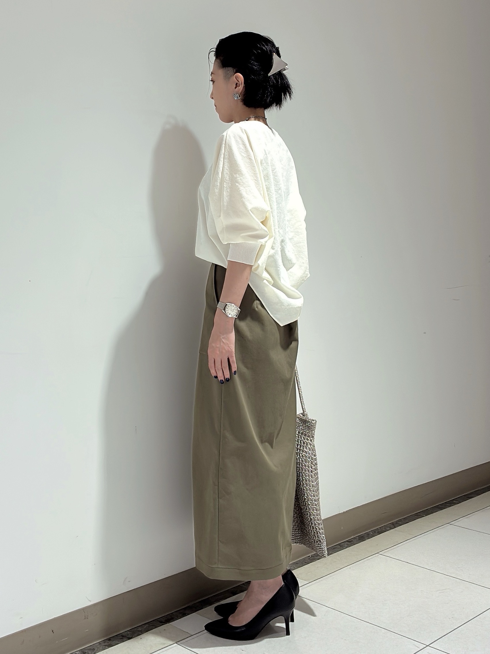 環さんの「UNTITLED｜【吸水速乾/UVカット】ドルマンスリーブブラウス」を使ったコーディネート