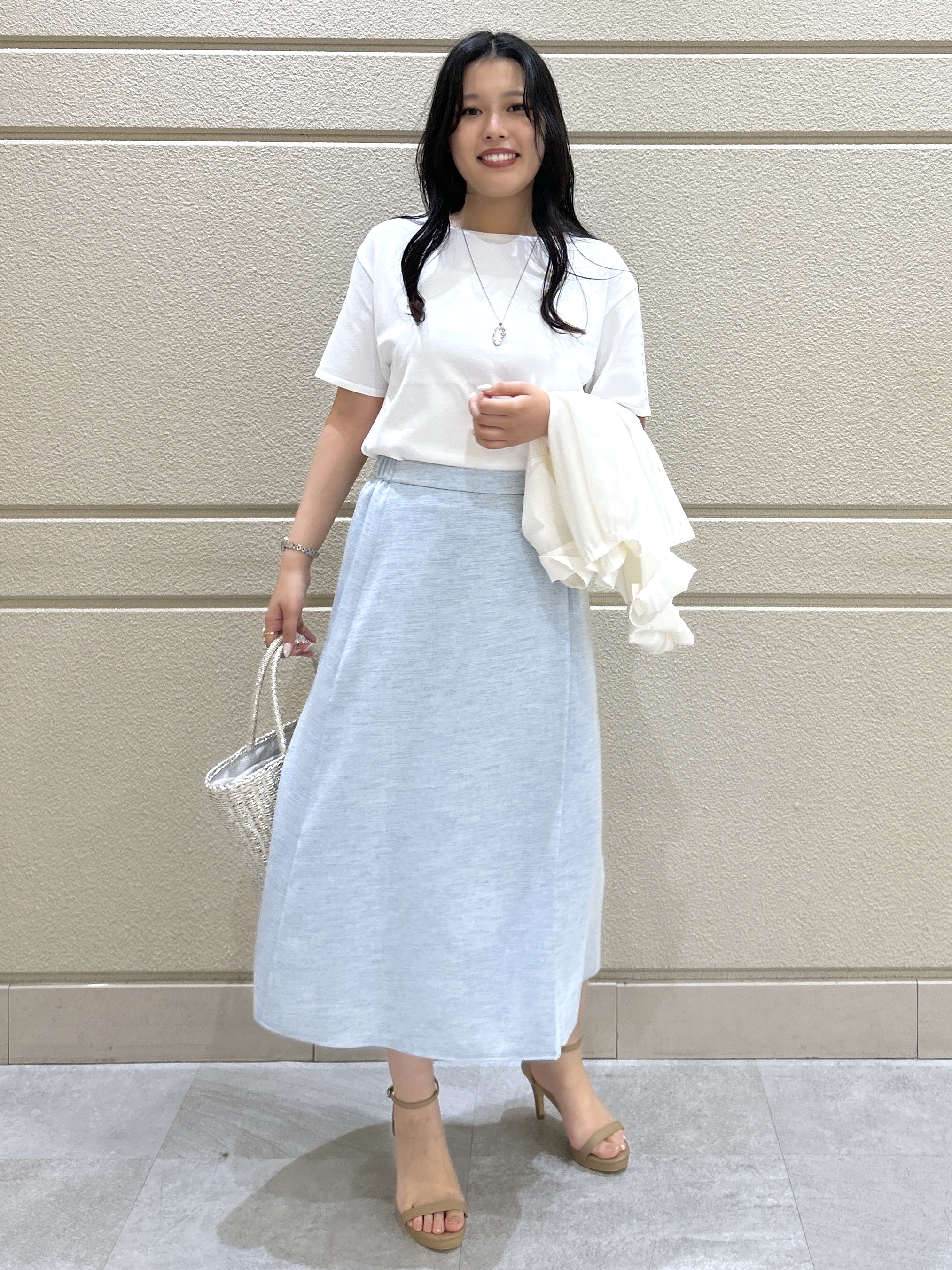 Momokaさんの「COUP DE CHANCE｜【手洗い可／日本製／接触冷感】袖クロス編みニット」を使ったコーディネート