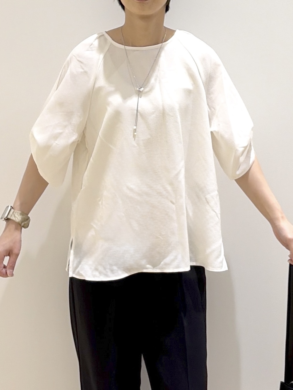 えりさんの「OPAQUE.CLIP｜【接触冷感／吸水速乾】リネンライク タックスリーブブラウス《セットアップ対応／洗濯機OK》」を使ったコーディネート