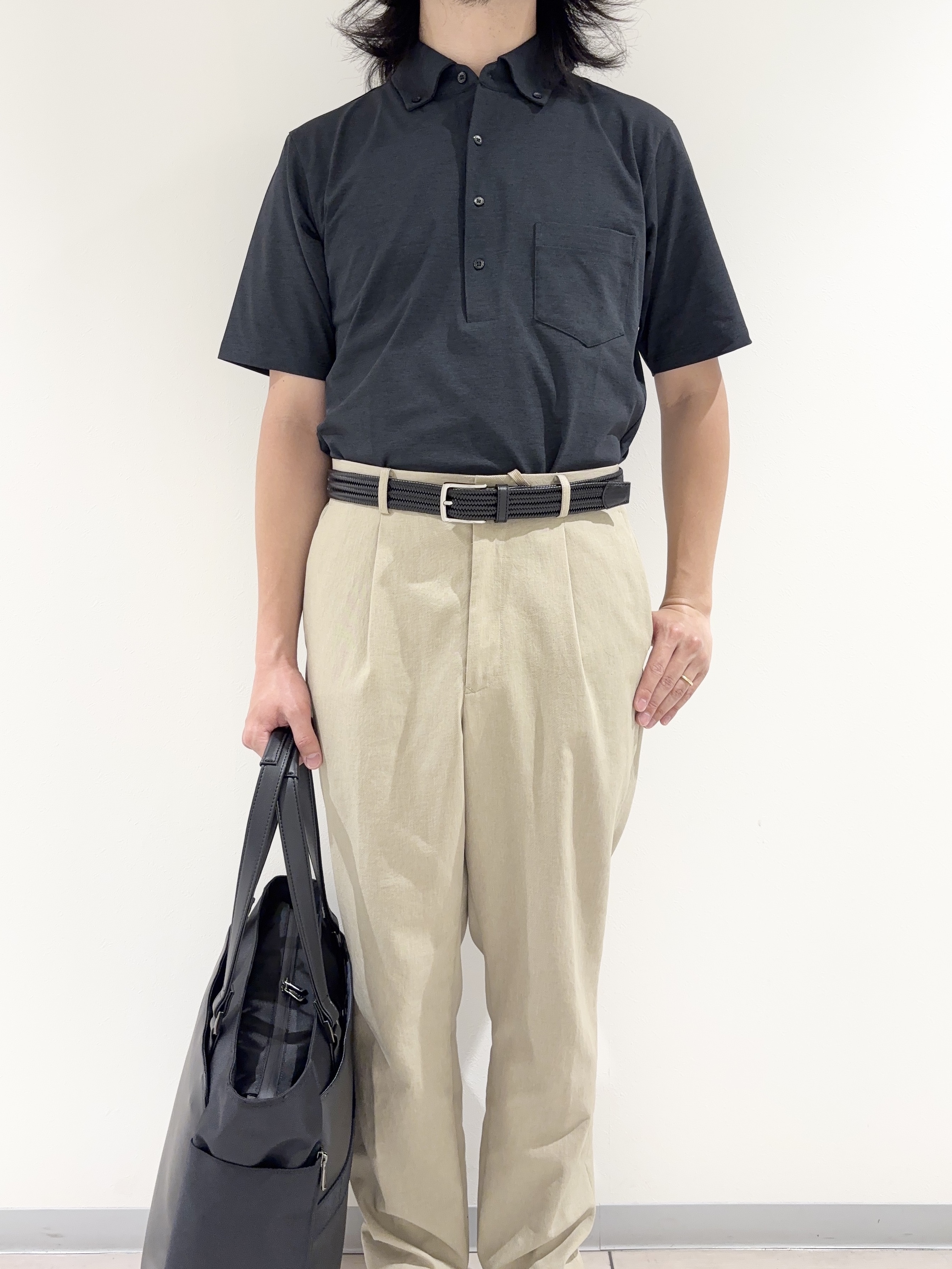 及川さんの「TAKEO KIKUCHI｜【汗染み軽減/接触冷感】ビズ ポロシャツ」を使ったコーディネート