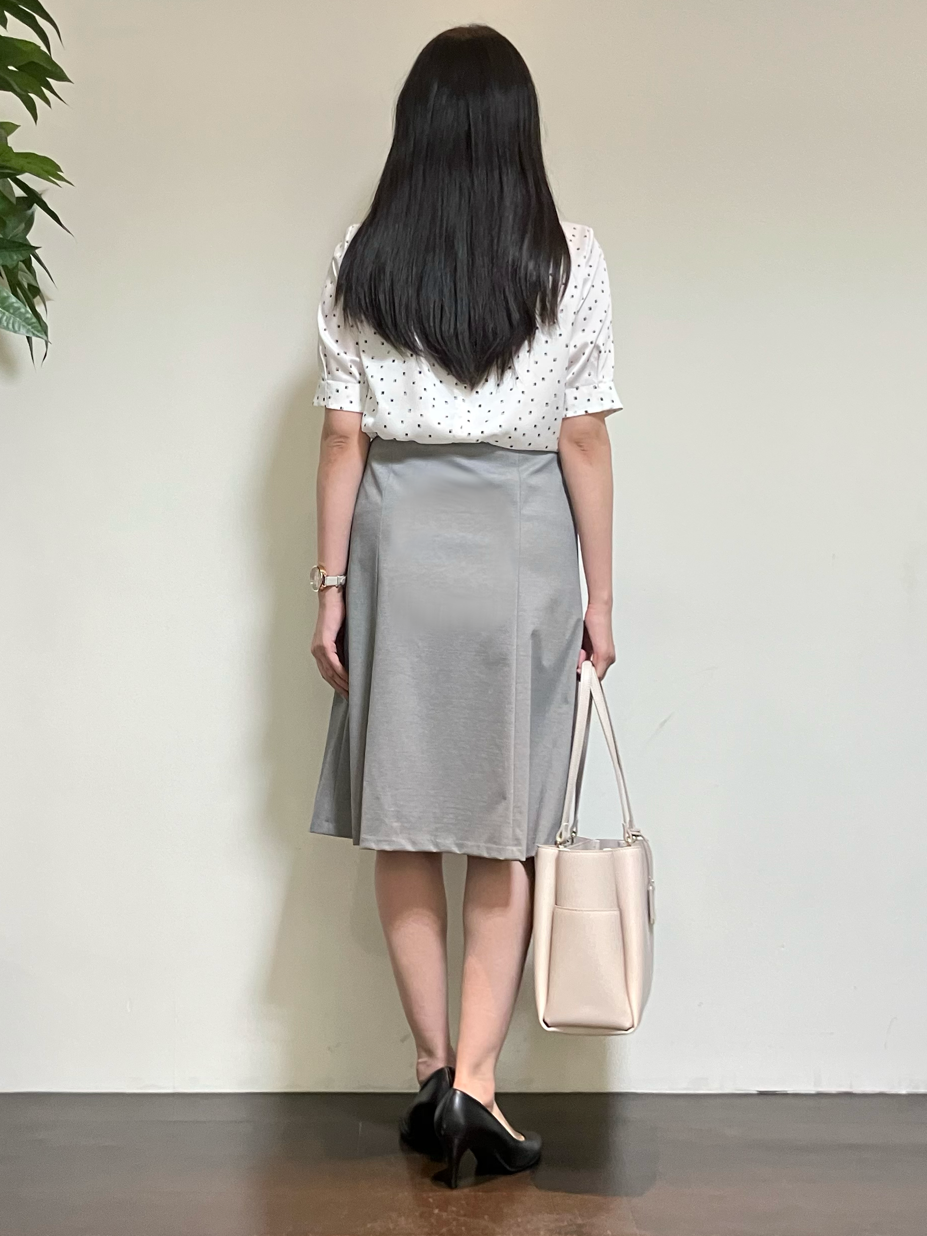 カレンさんの「UNTITLED｜【UV/接触冷感/スーツ】ジャージテーラードジャケット」を使ったコーディネート