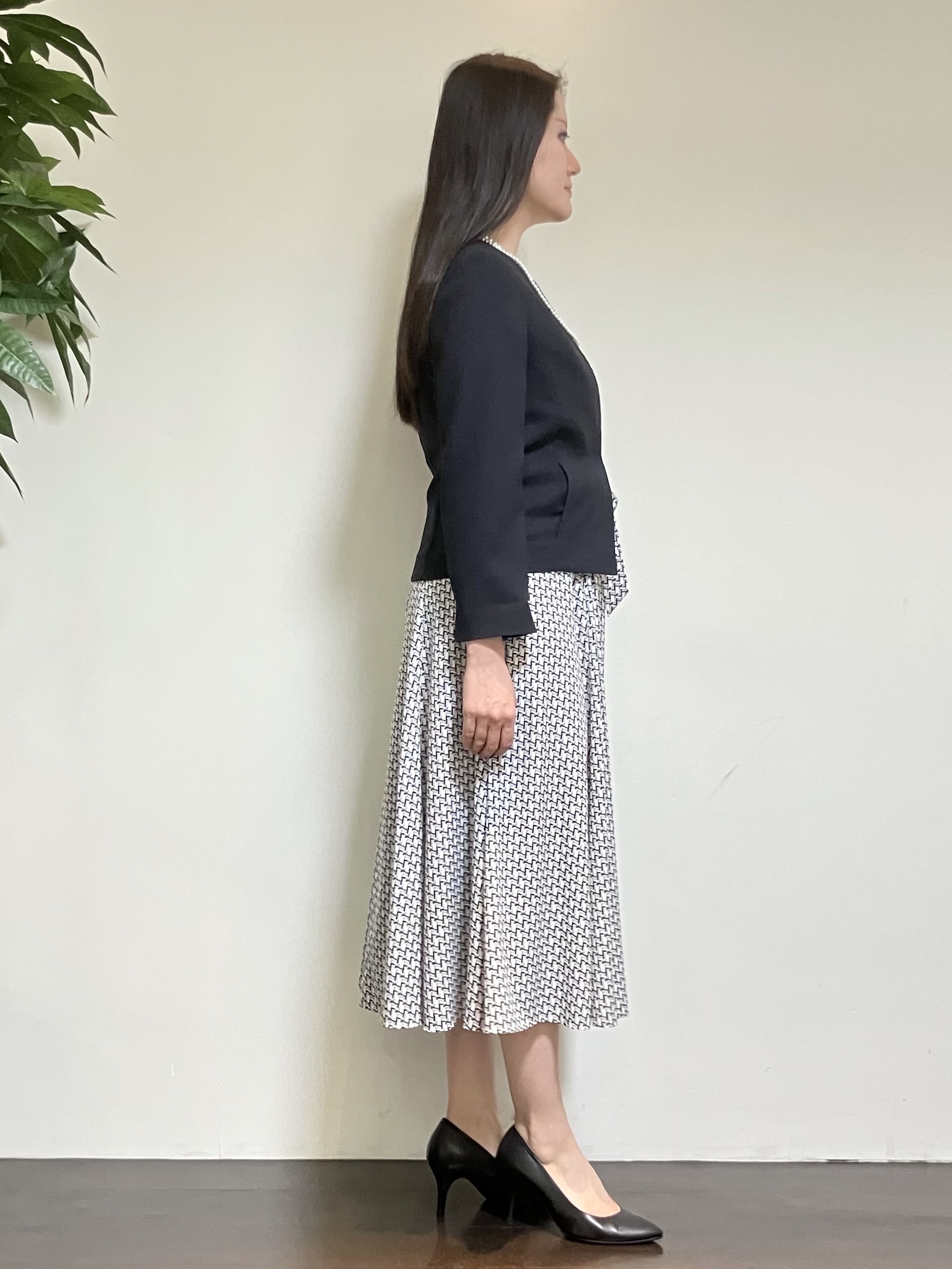 カレンさんの「UNTITLED｜【清涼感/洗える】ミニマルシルエットジャケット」を使ったコーディネート