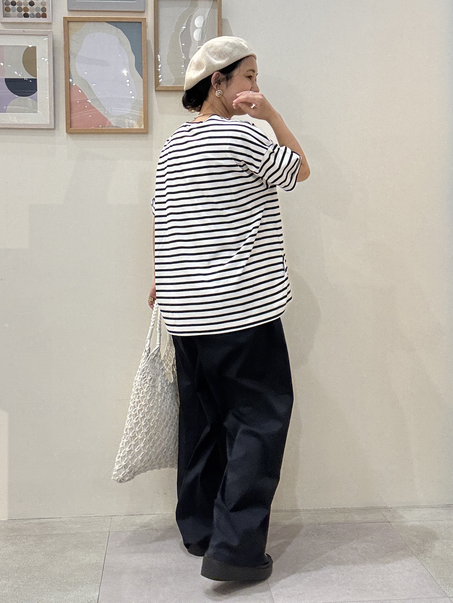 たけぴさんの「SHOO･LA･RUE｜【体型カバー/S-LL/洗濯機可】インせず決まる フロントタックデザインTシャツ」を使ったコーディネート