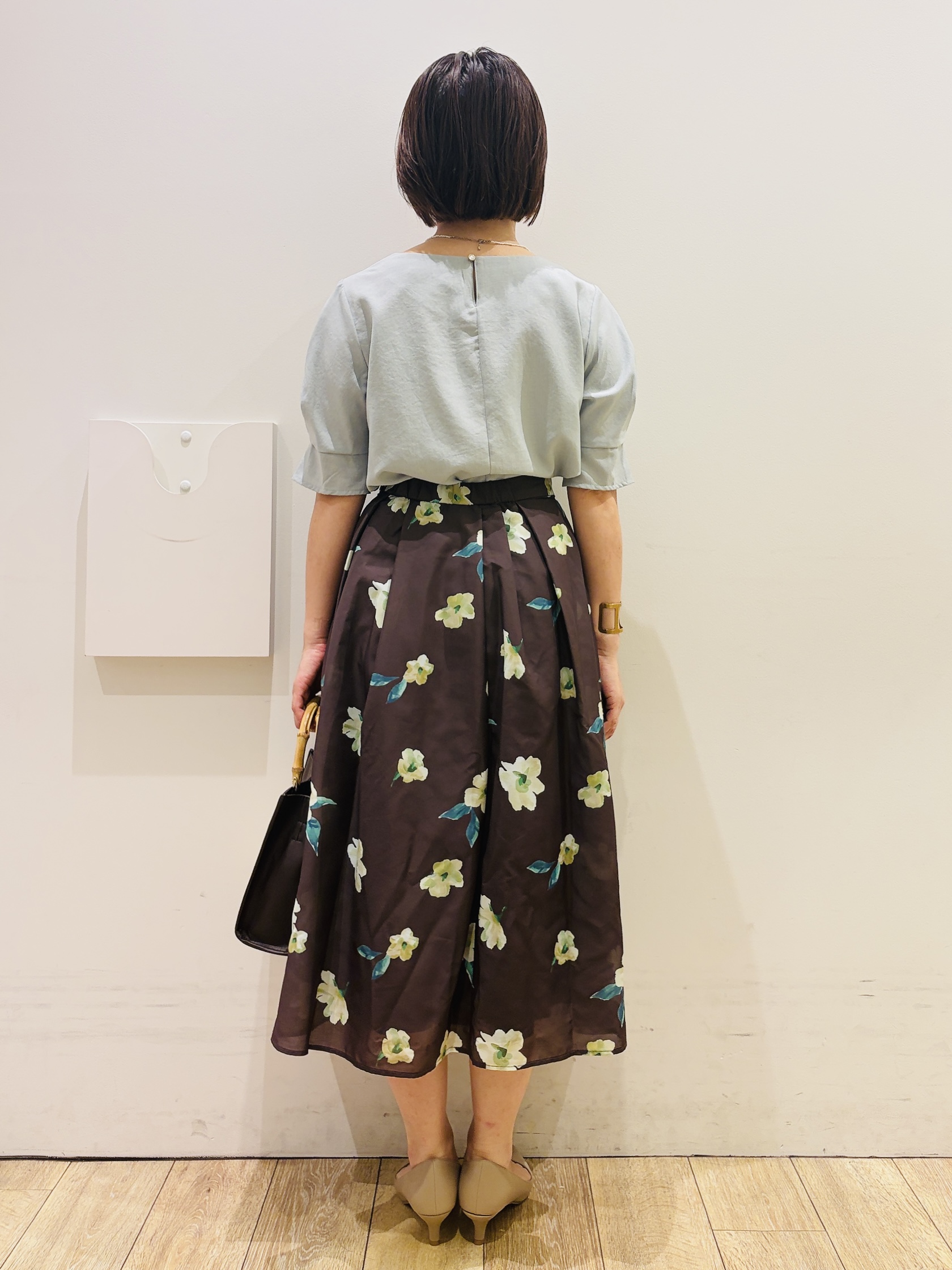 YUKOさんの「index｜【接触冷感／防シワ】ひんやり7分袖テーラードジャケット《洗濯機OK》」を使ったコーディネート