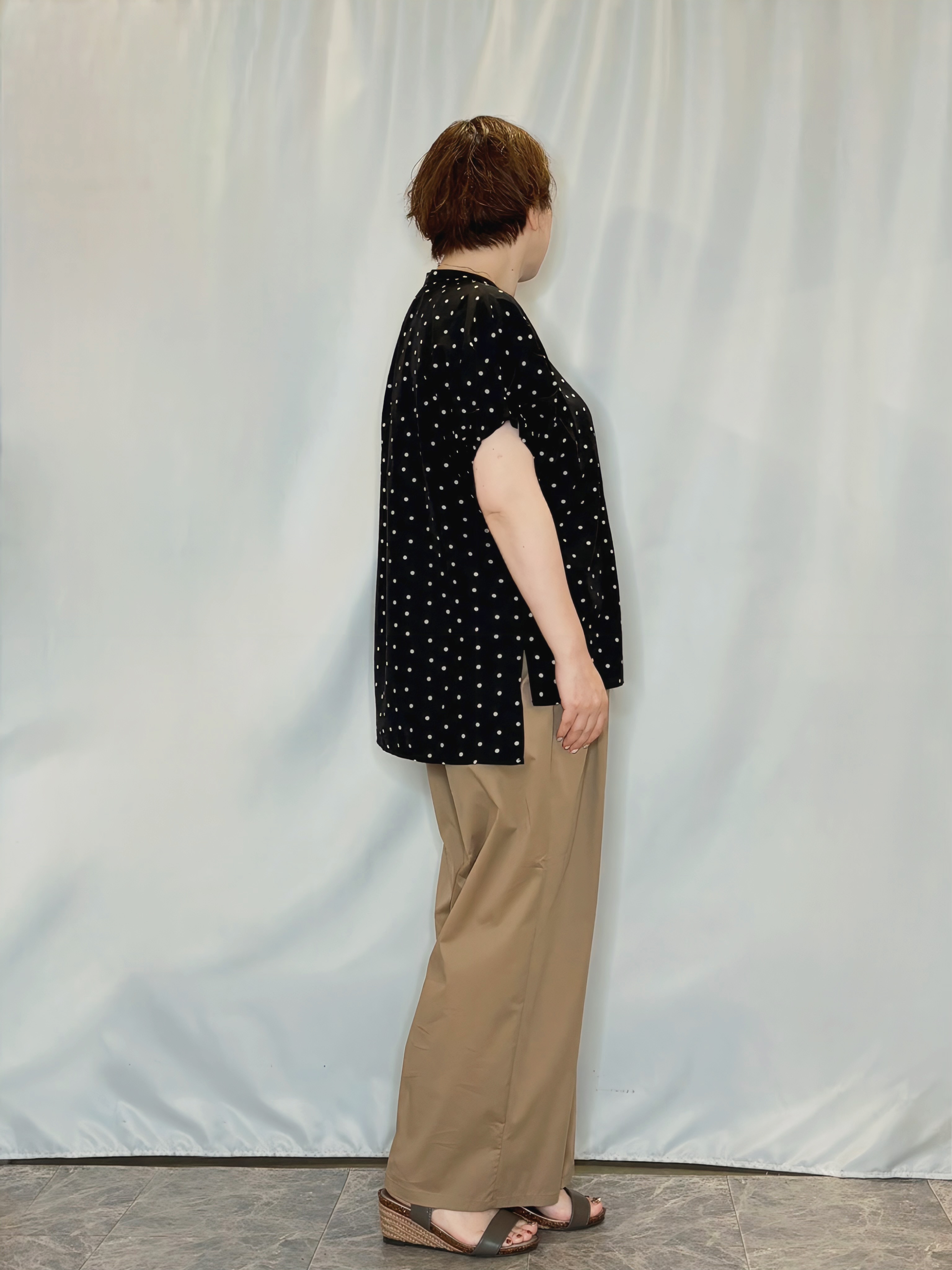 たみさんの「SHOO･LA･RUE｜【洗濯機可／洗濯後しわになりにくい】大人の甘さをプラスする ドット柄袖タックブラウス」を使ったコーディネート