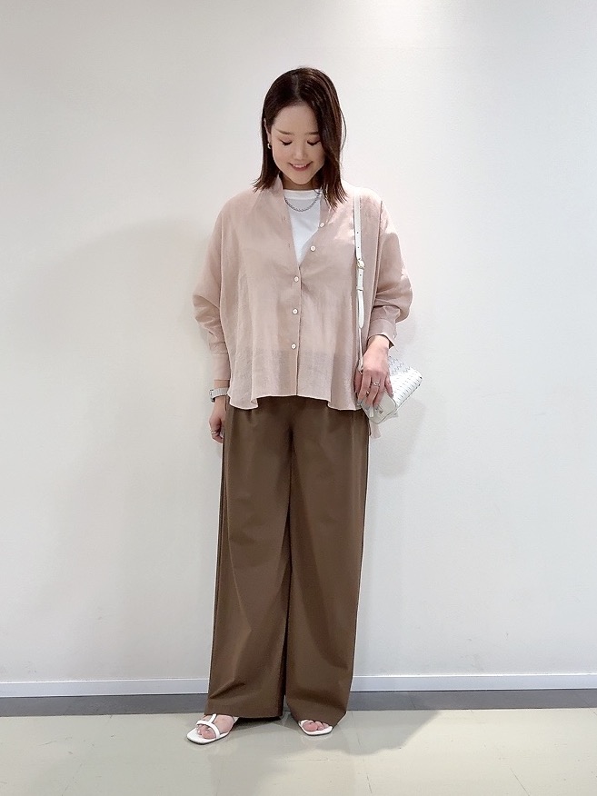YUIさんの「UNTITLED｜【麻100】リネンドルマンシャツ」を使ったコーディネート