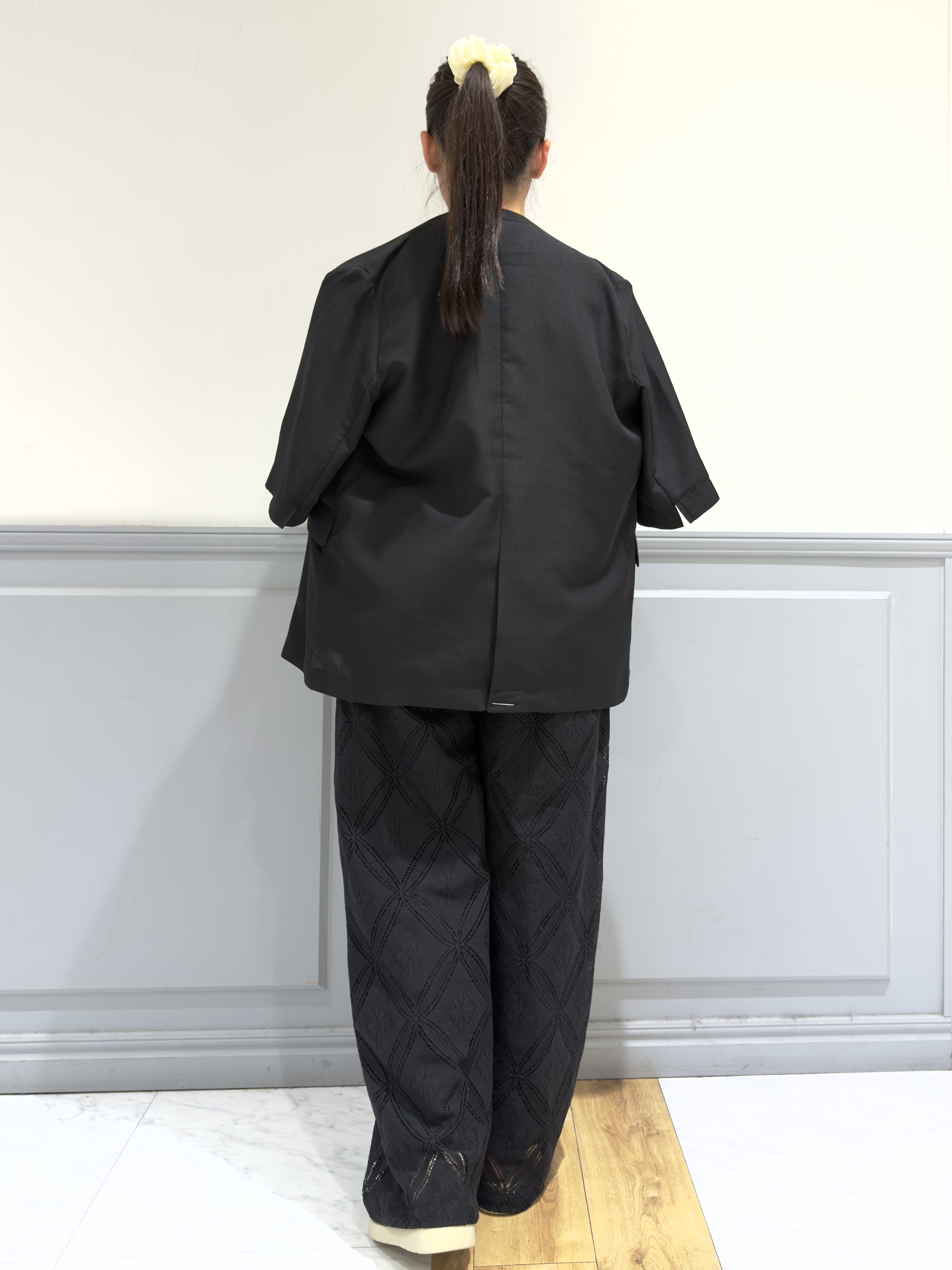 komuさんの「grove｜【洗濯機OK/ひんやり】軽く羽織れるハーフスリーブジャケット」を使ったコーディネート