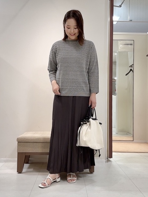 YUIさんの「UNTITLED｜◆メッシュ柄ボーダーニット」を使ったコーディネート