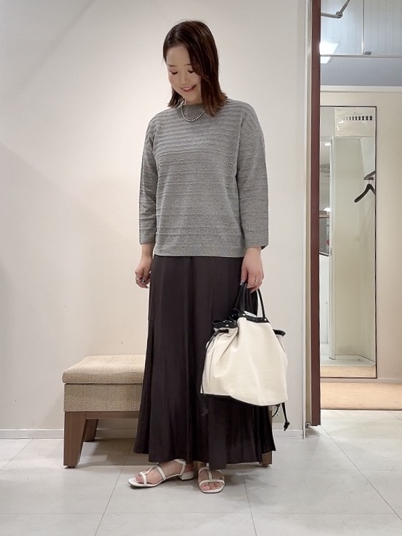 YUIさんの「UNTITLED｜◆メッシュ柄ボーダーニット」を使ったコーディネート