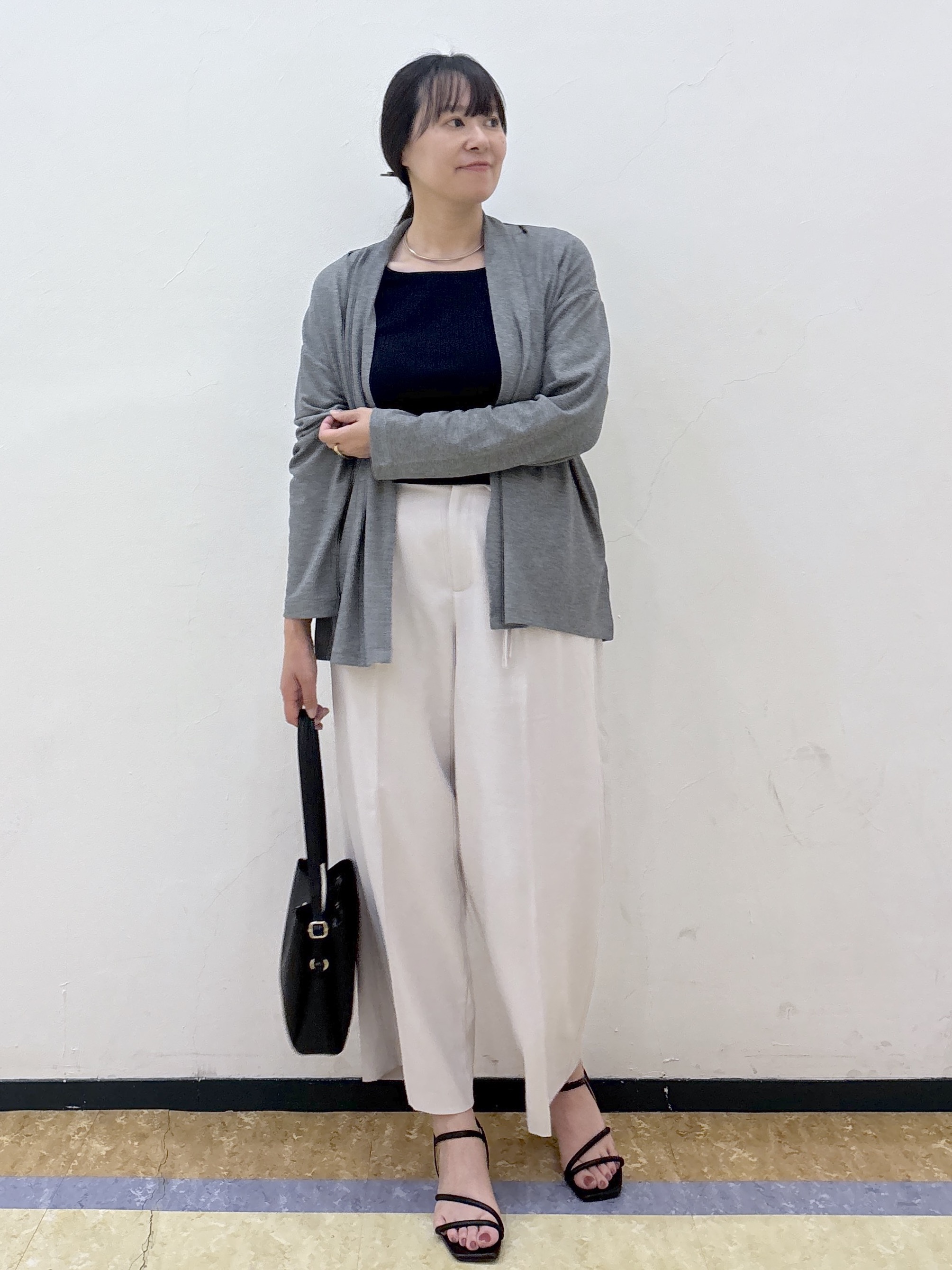 akariさんの「index｜【UVケア】ひんやりカーディガン《接触冷感／洗濯機OK》」を使ったコーディネート