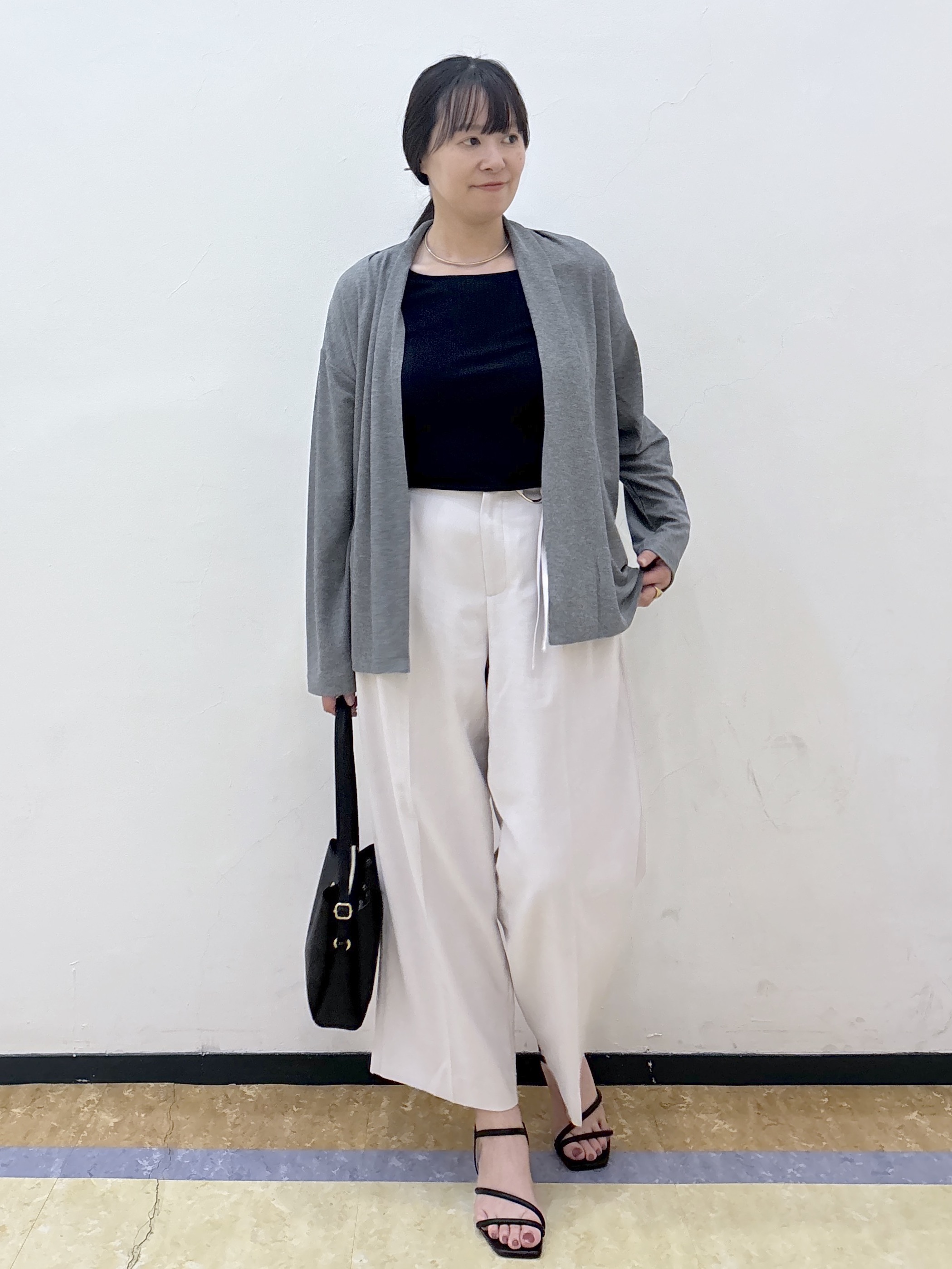 akariさんの「index｜【UVケア】ひんやりカーディガン《接触冷感／洗濯機OK》」を使ったコーディネート
