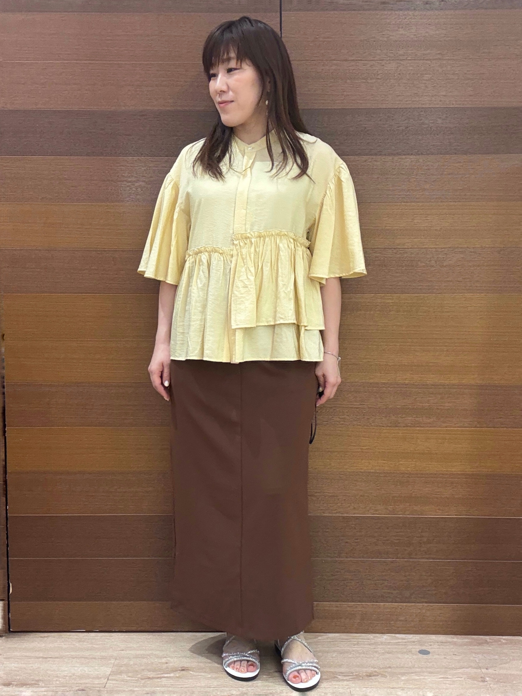 maichiさんの「OPAQUE.CLIP｜アシンメトリーペプラムブラウス【洗濯機OK】」を使ったコーディネート