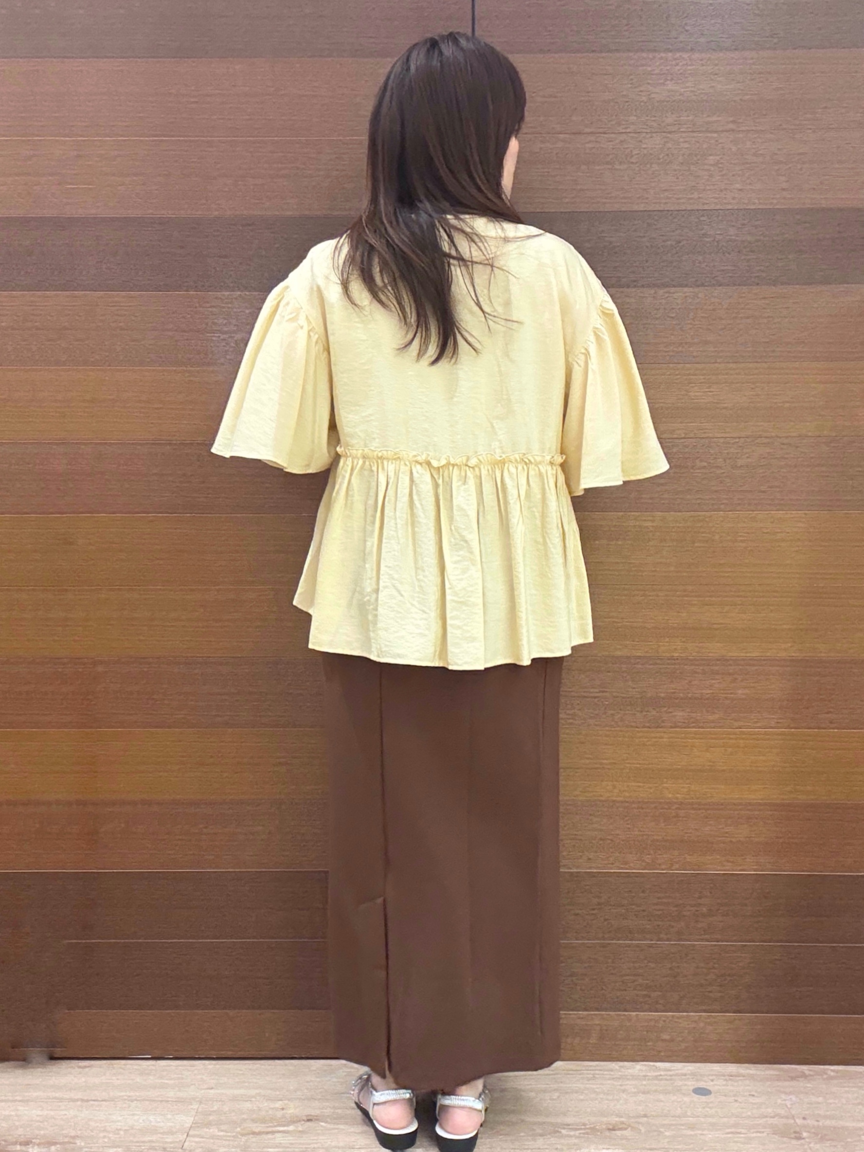 maichiさんの「OPAQUE.CLIP｜アシンメトリーペプラムブラウス【洗濯機OK】」を使ったコーディネート